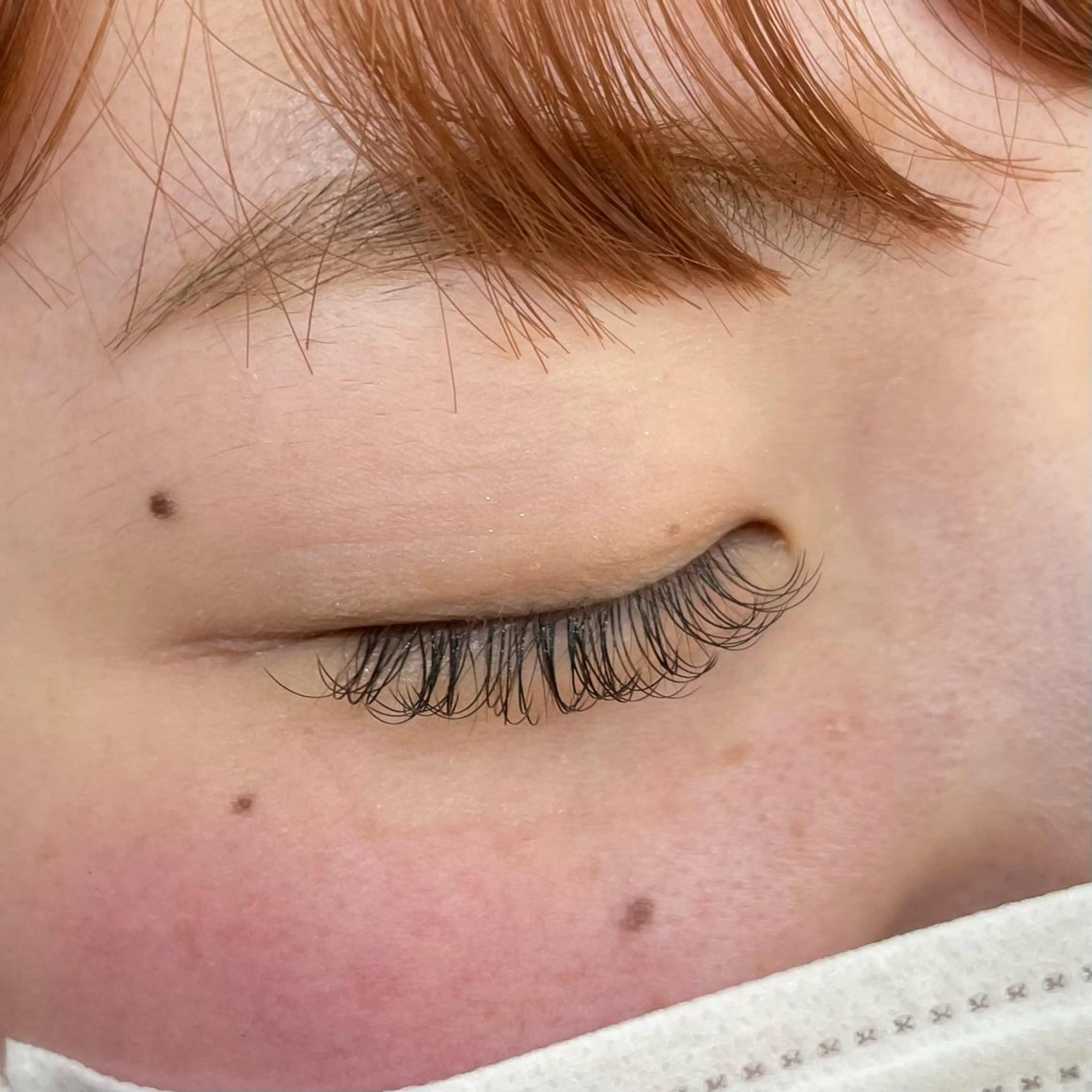 マツエク・マツパ ROW beaute所属・ROW beaute Sakiの眉毛・アイブロウイメージ