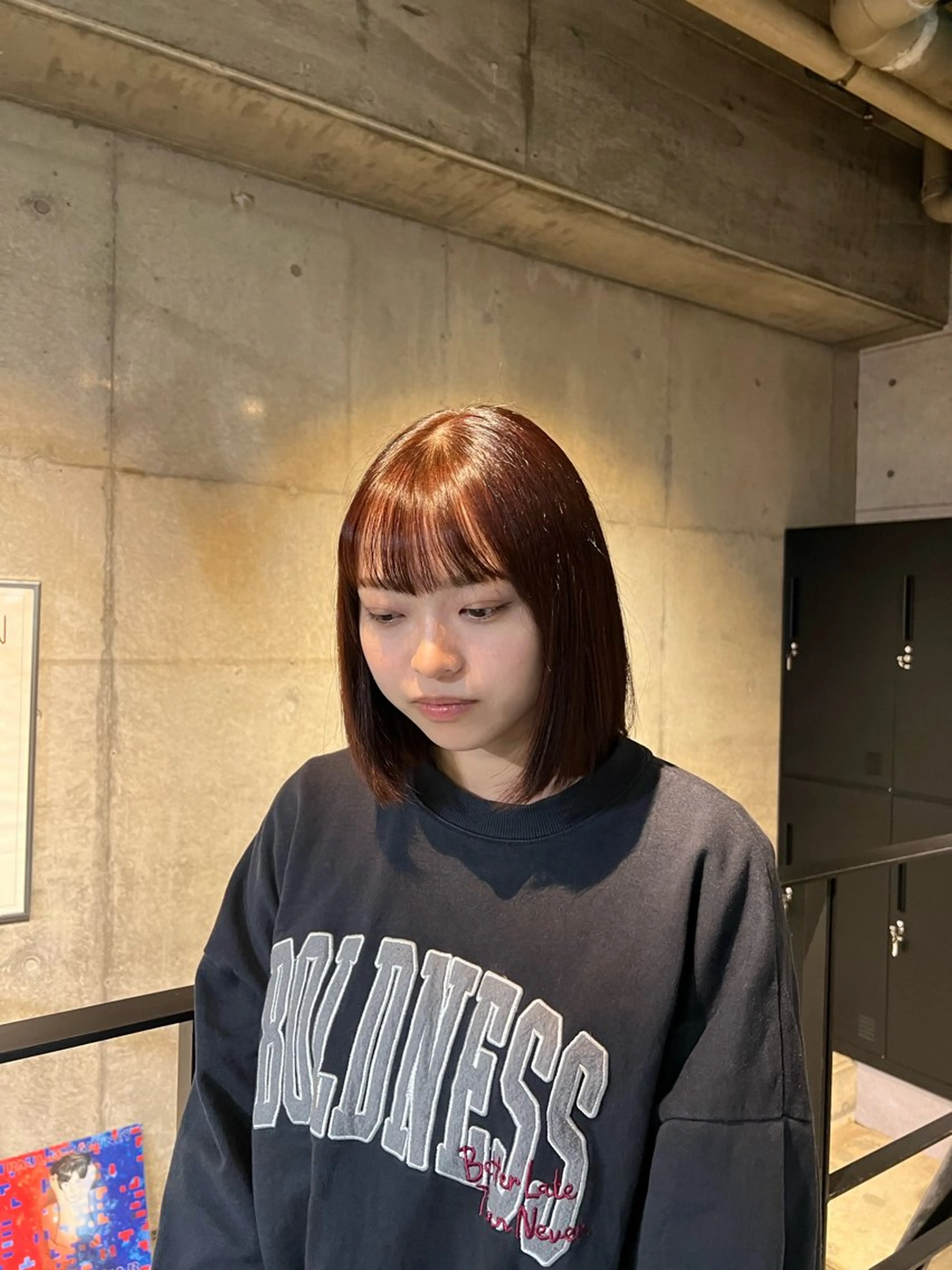 ミディアム カラー オレンジ AmiLi HONOKAのヘアスタイル