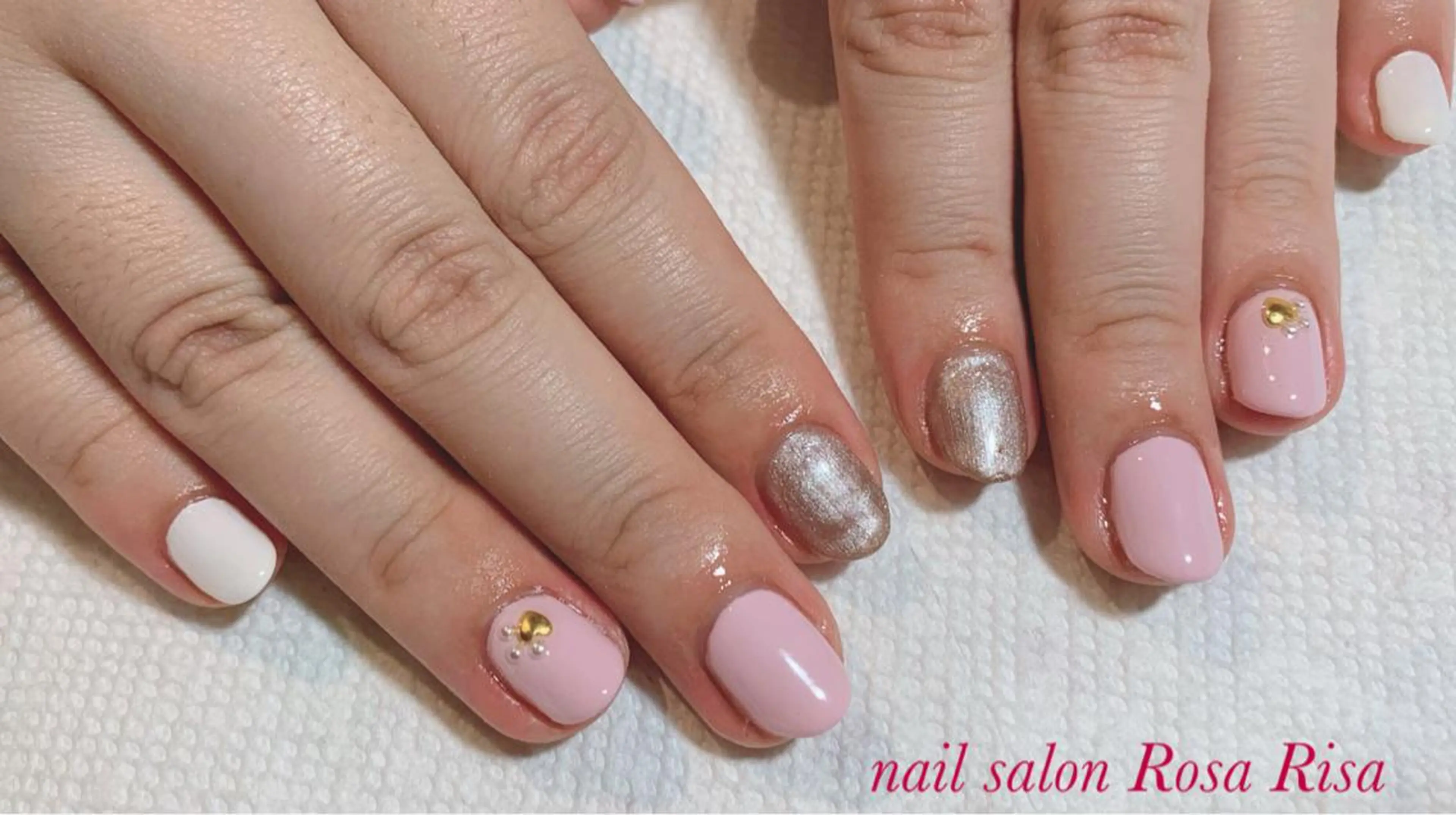 ショート ネイル ワンカラーネイル ハンドネイル ネイルスタジオ シェイクユアハンズのネイルデザイン