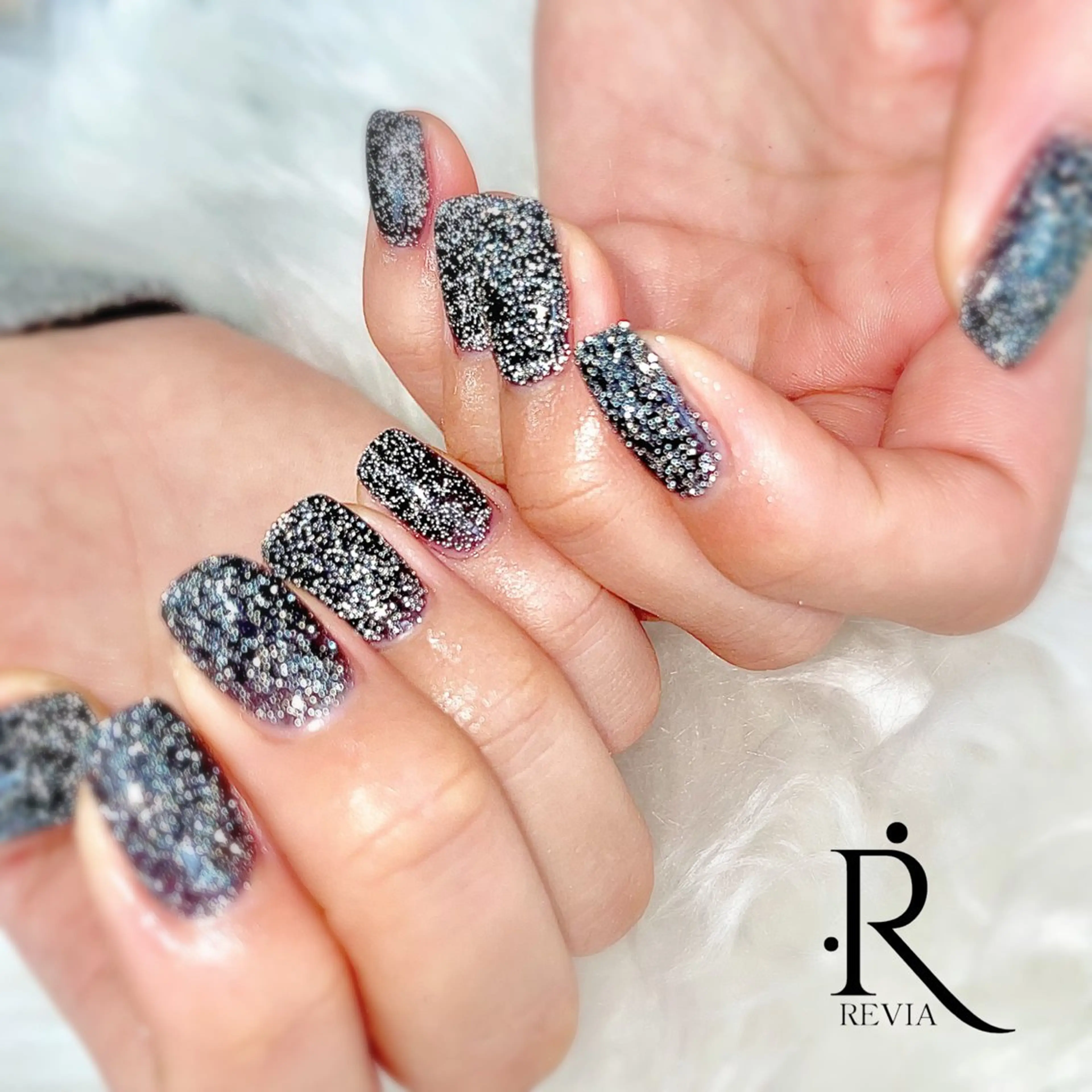 ネイル フラッシュネイル キラキラネイル ワンカラーネイル ハンドネイル REVIA :ayaのネイルデザイン