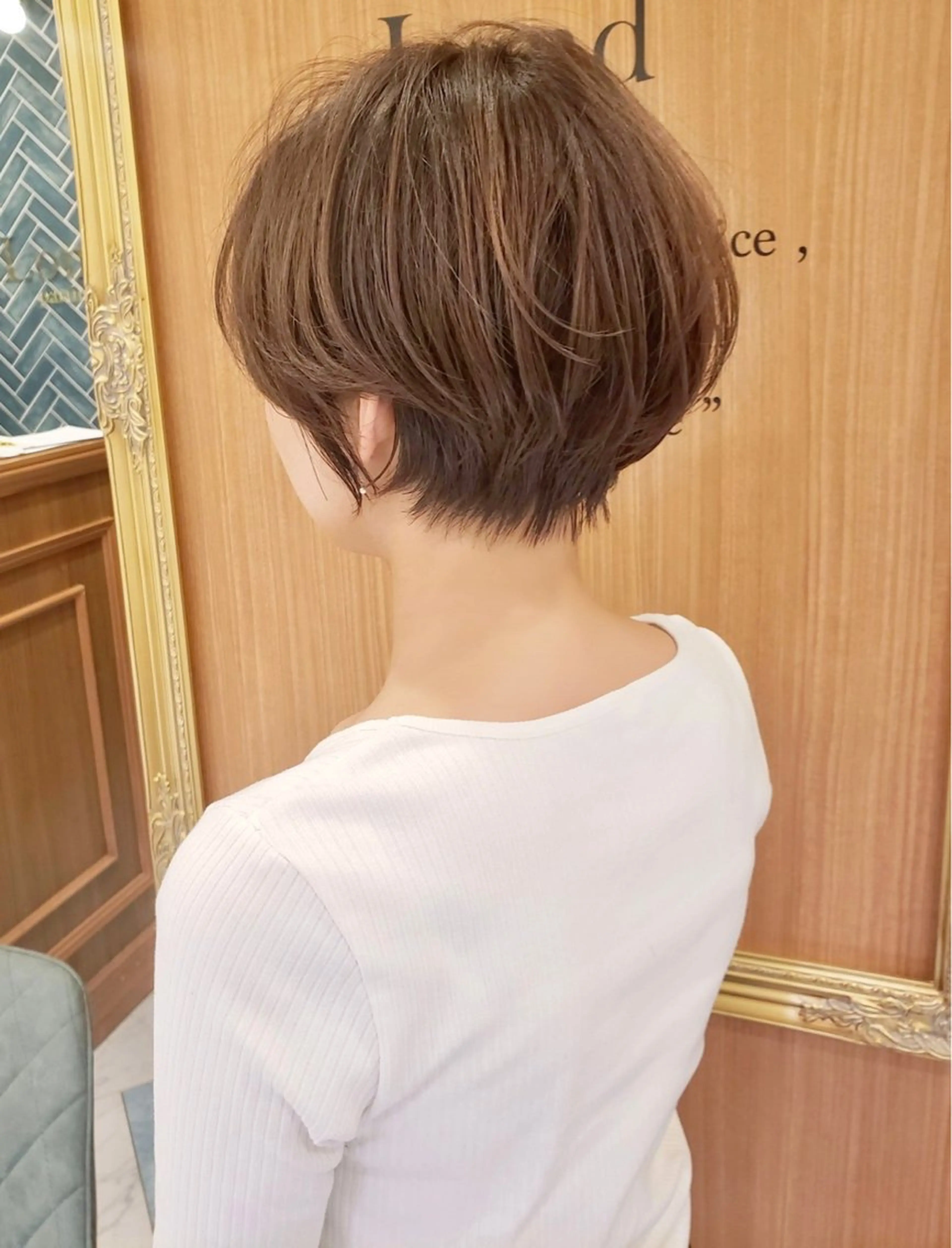 ショート カラー パーマ ショートボブ ハイライトカラー インナーカラー ボブ ハイライト ショート特化/ 似合わせカット/高津のヘアスタイル