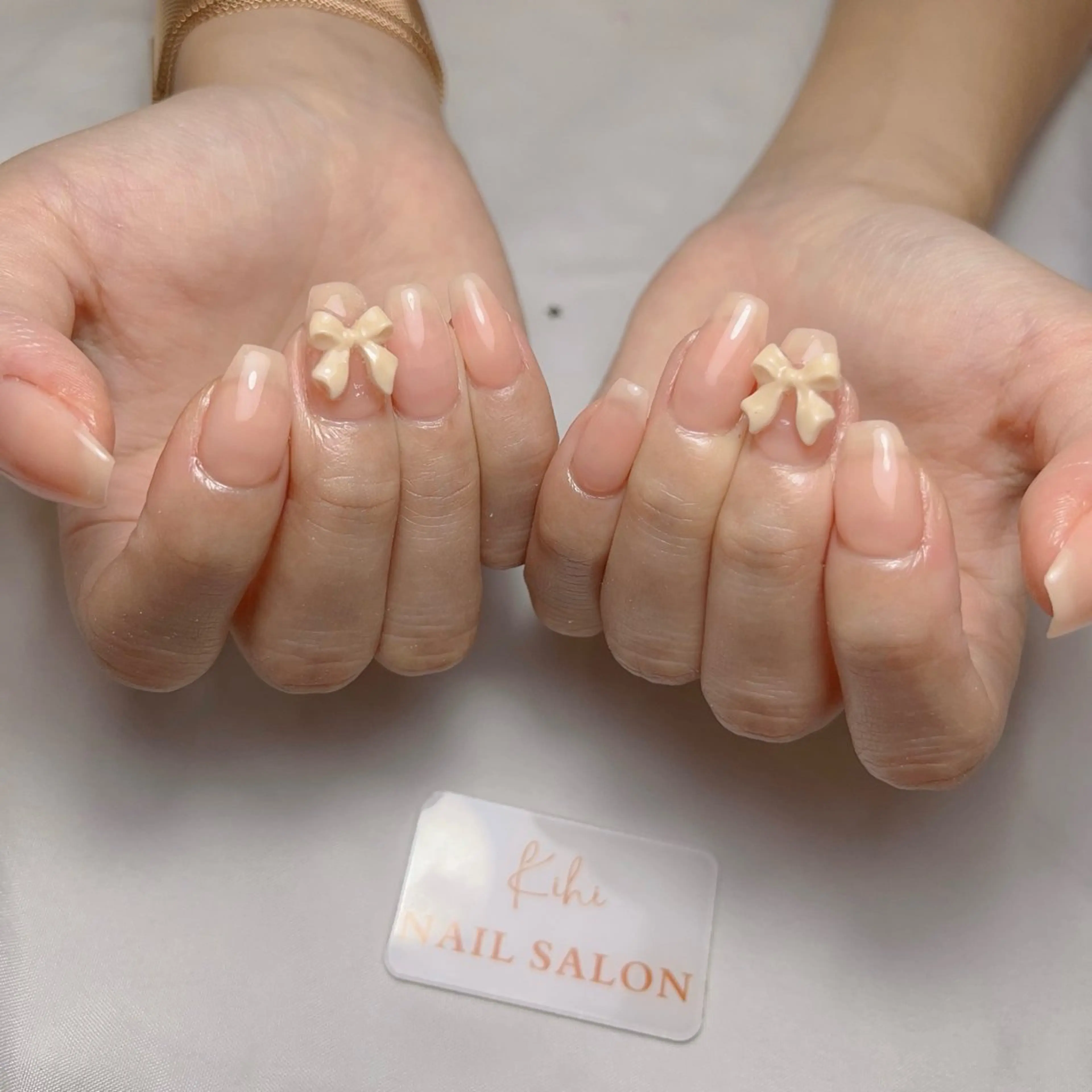 ネイル アートネイル フレンチネイル ジェルネイル グラデーション 韓国ネイル ハンドネイル ハンドケア さくら💮💮 【オフ無料】のネイルデザイン