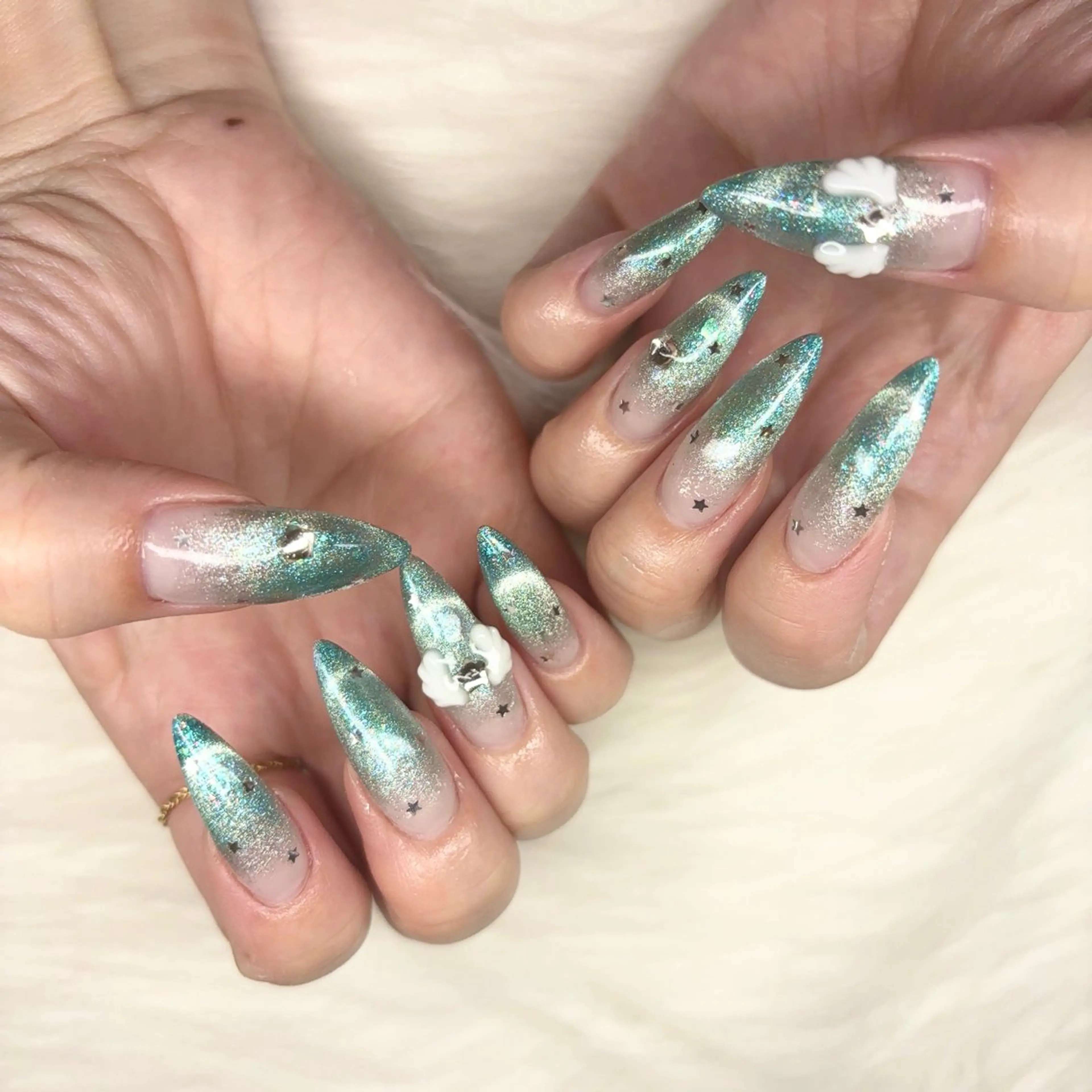 ネイル 持ち込み 鈴木 華乃のネイルデザイン