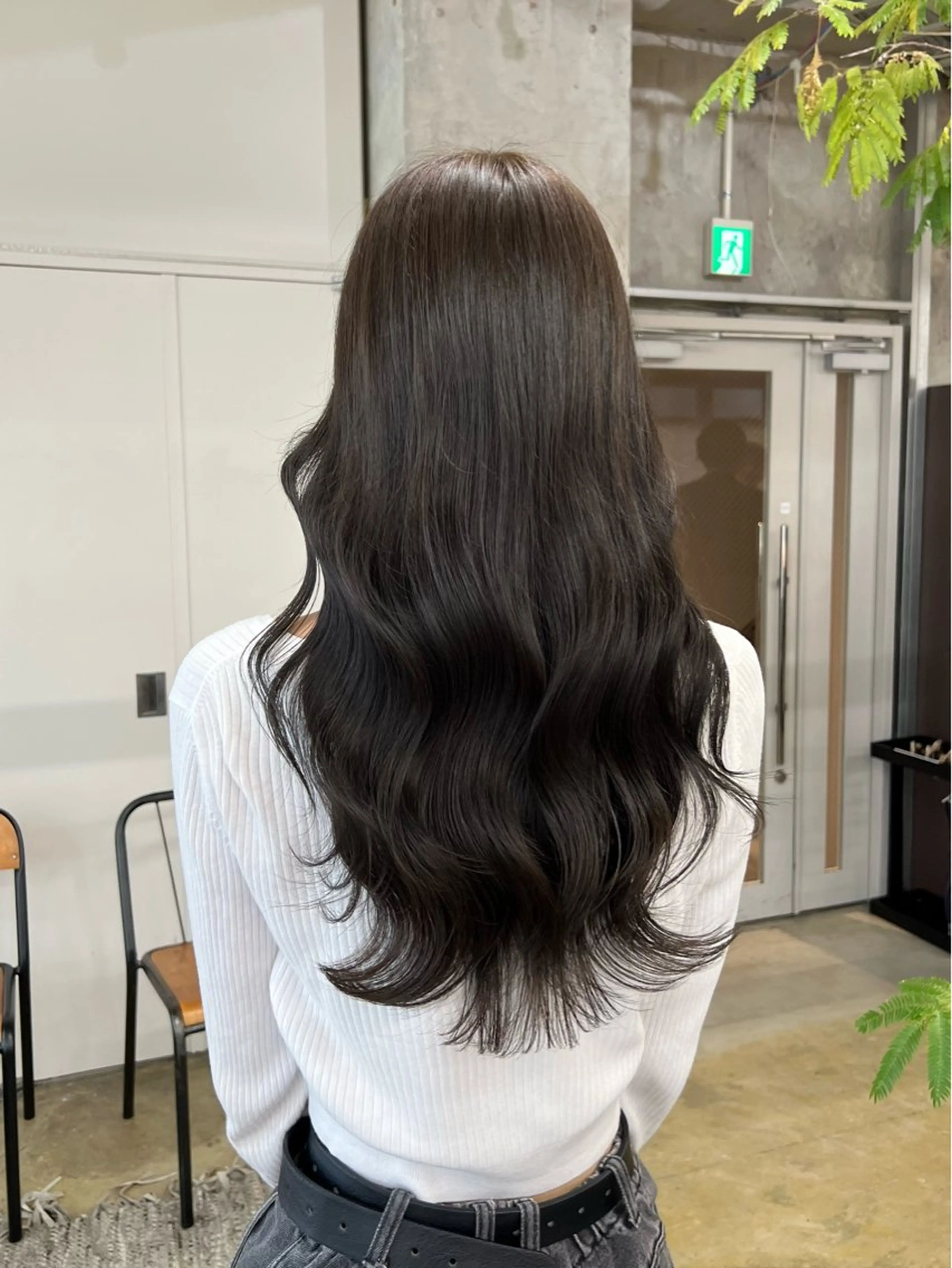 ロング カラー グレージュ オリーブグレージュ オリーブグレー ヘアカラー トリートメント era所属・azumi/ボブ/暖 色/オリーブ/縮毛のヘアスタイル