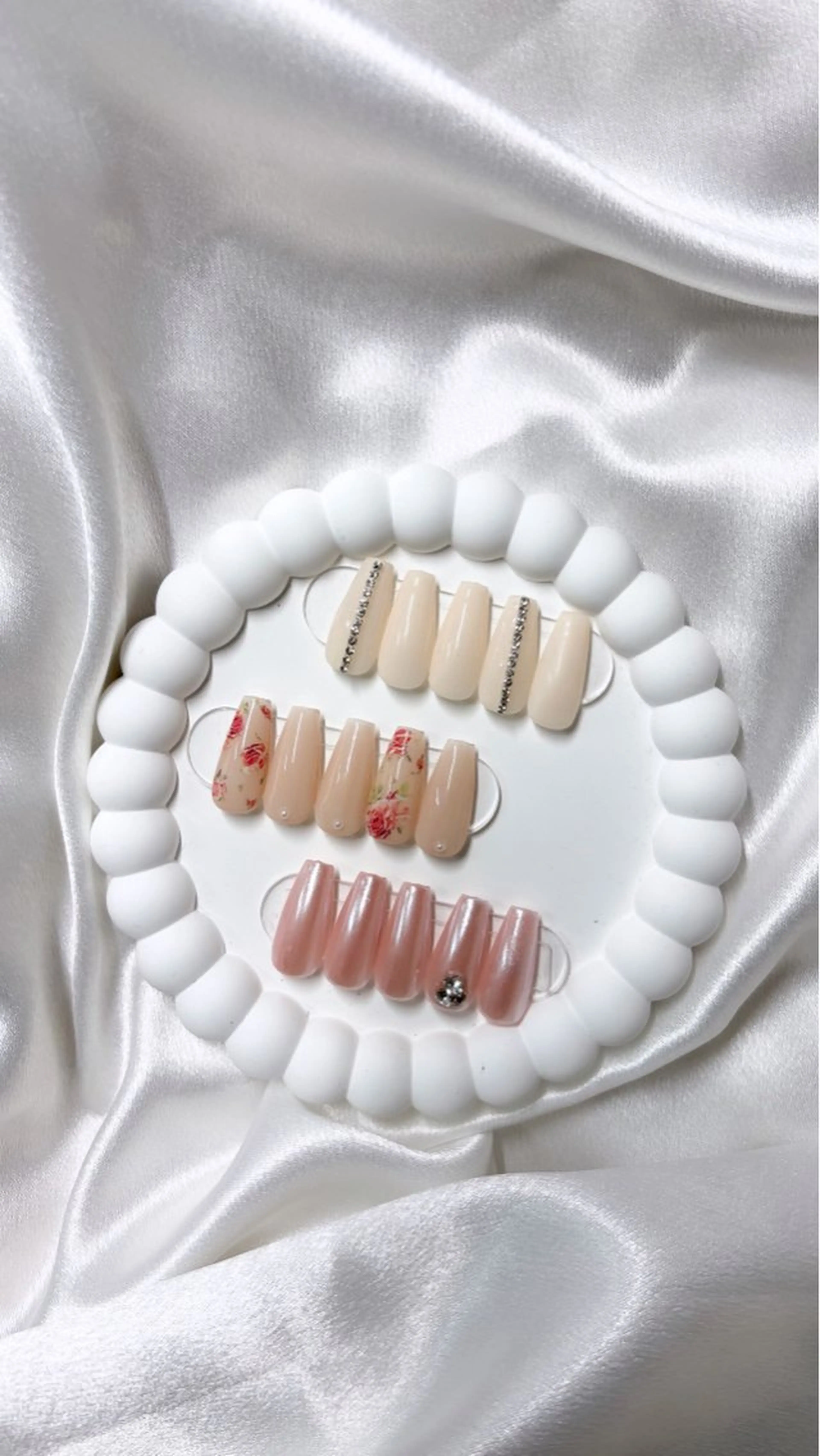 【オフ無】March nail💐✨の写真