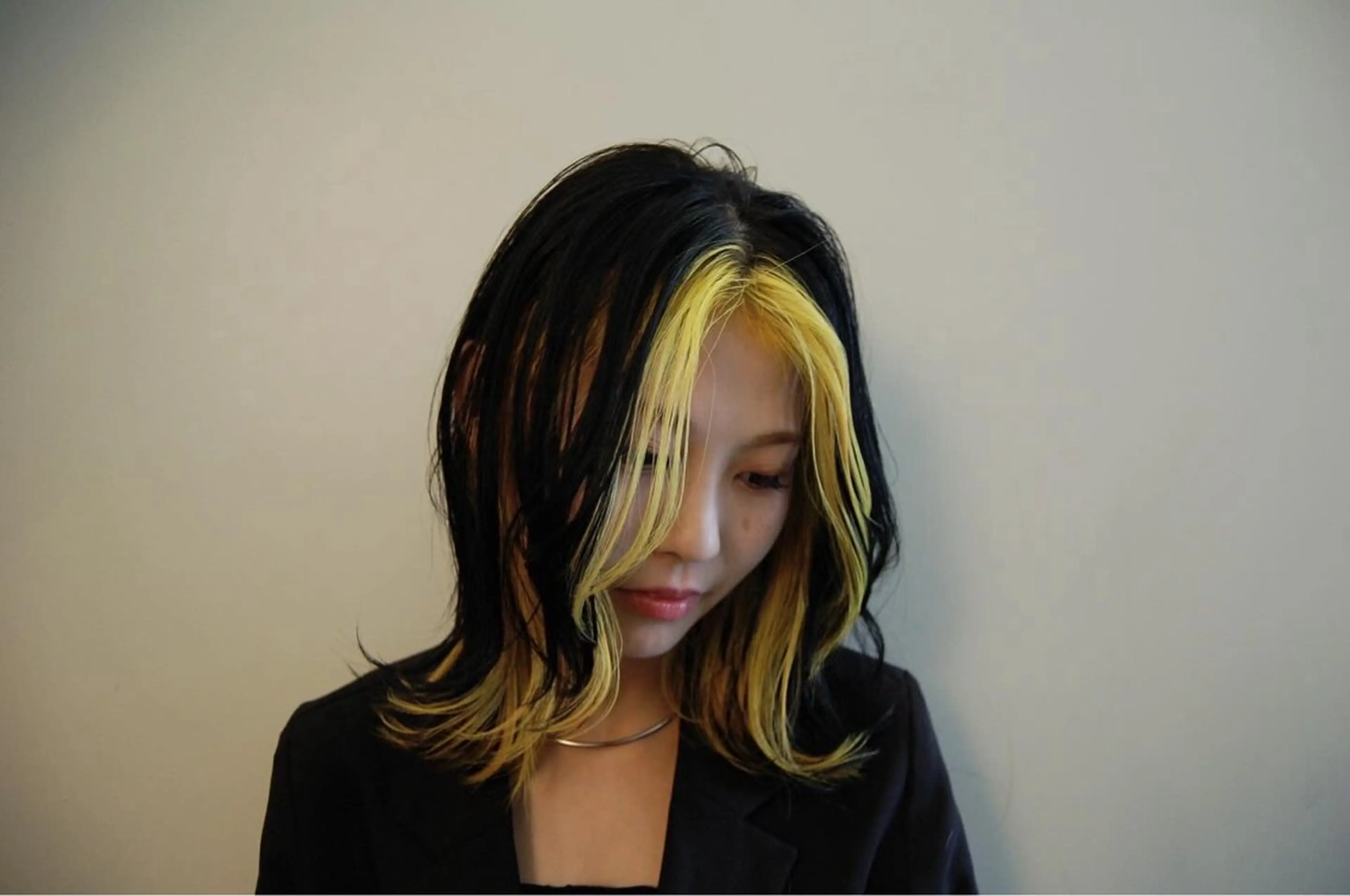 ミディアム 青海 サヤのヘアスタイル