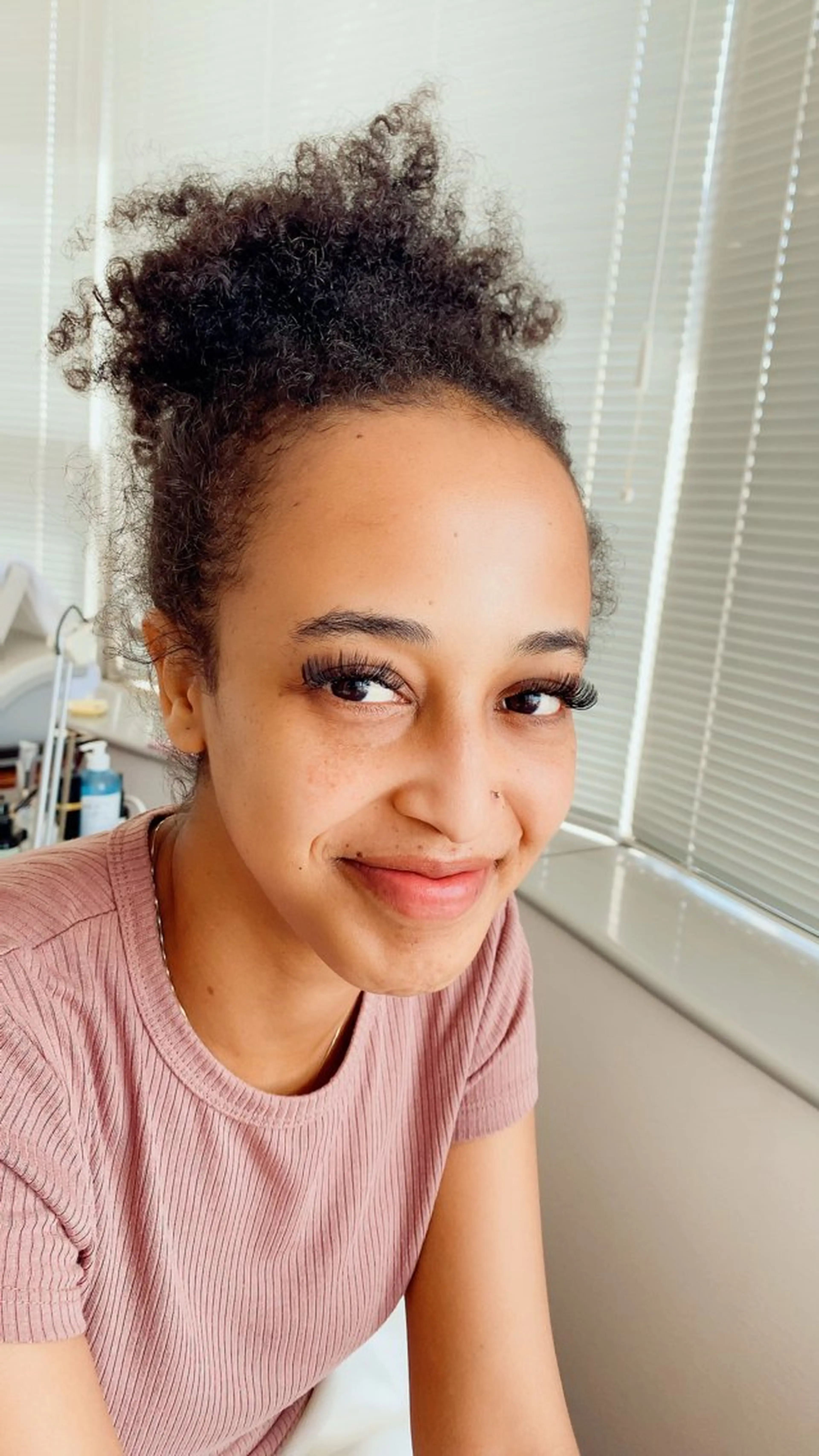 パーマ マツエク・マツパ アイブロウ ゴージャス ボリュームラッシュ 神山 ビューティー・アイのマツエク・マツパデザイン