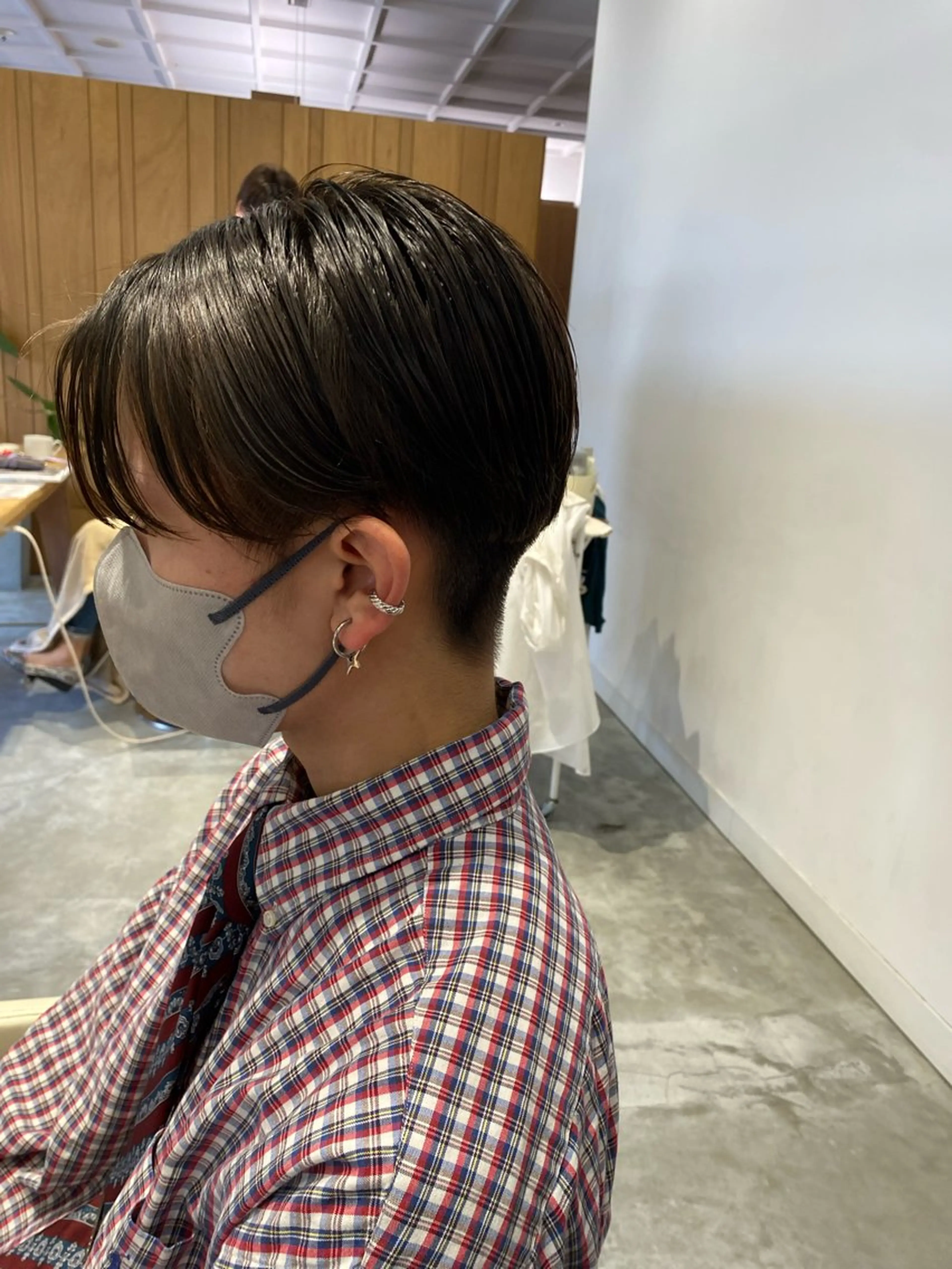 メンズ センターパート 刈り上げ カット fulam所属・MIKU ／fulamのヘアスタイル