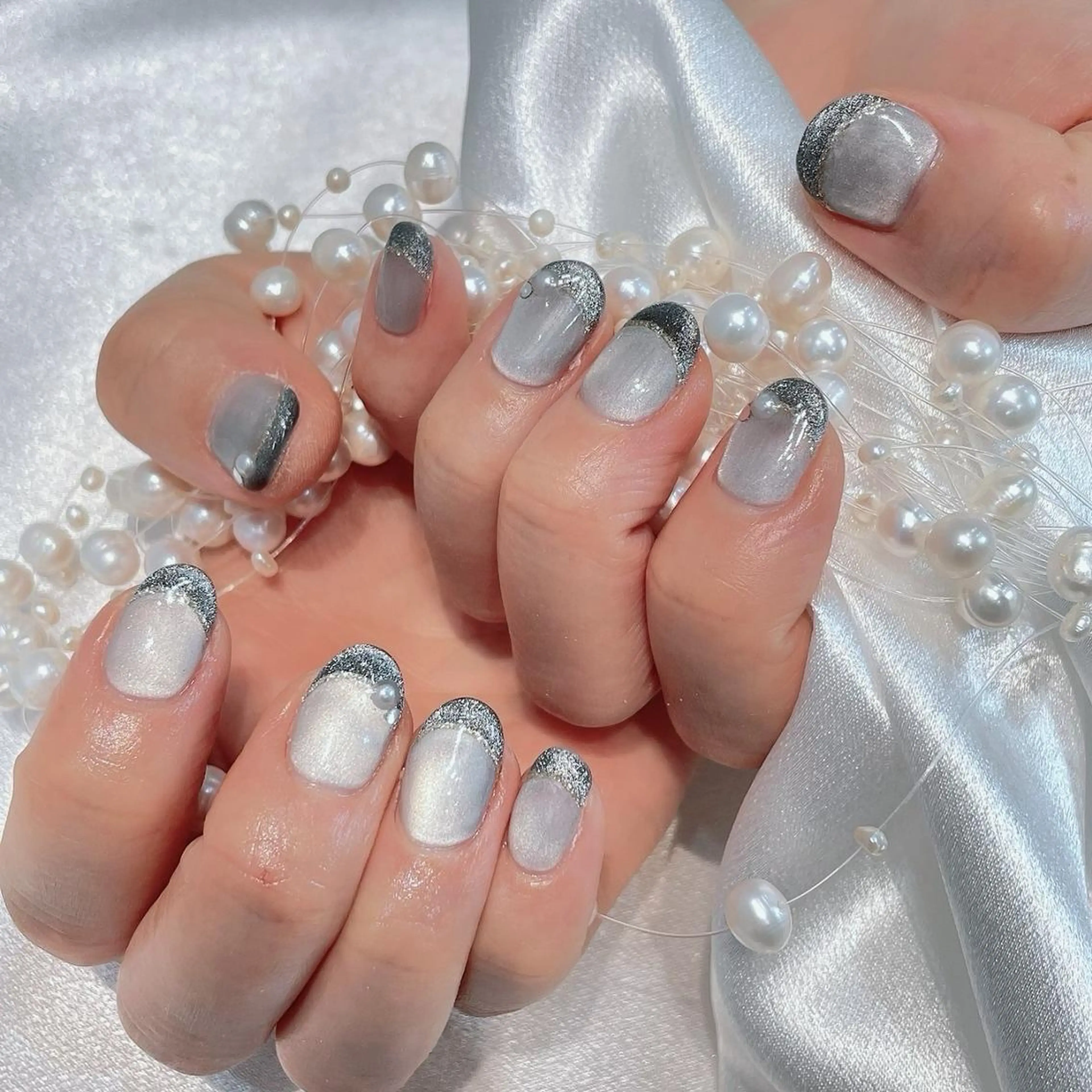 ネイル RAFFINE 月🦋🩵のネイルデザイン