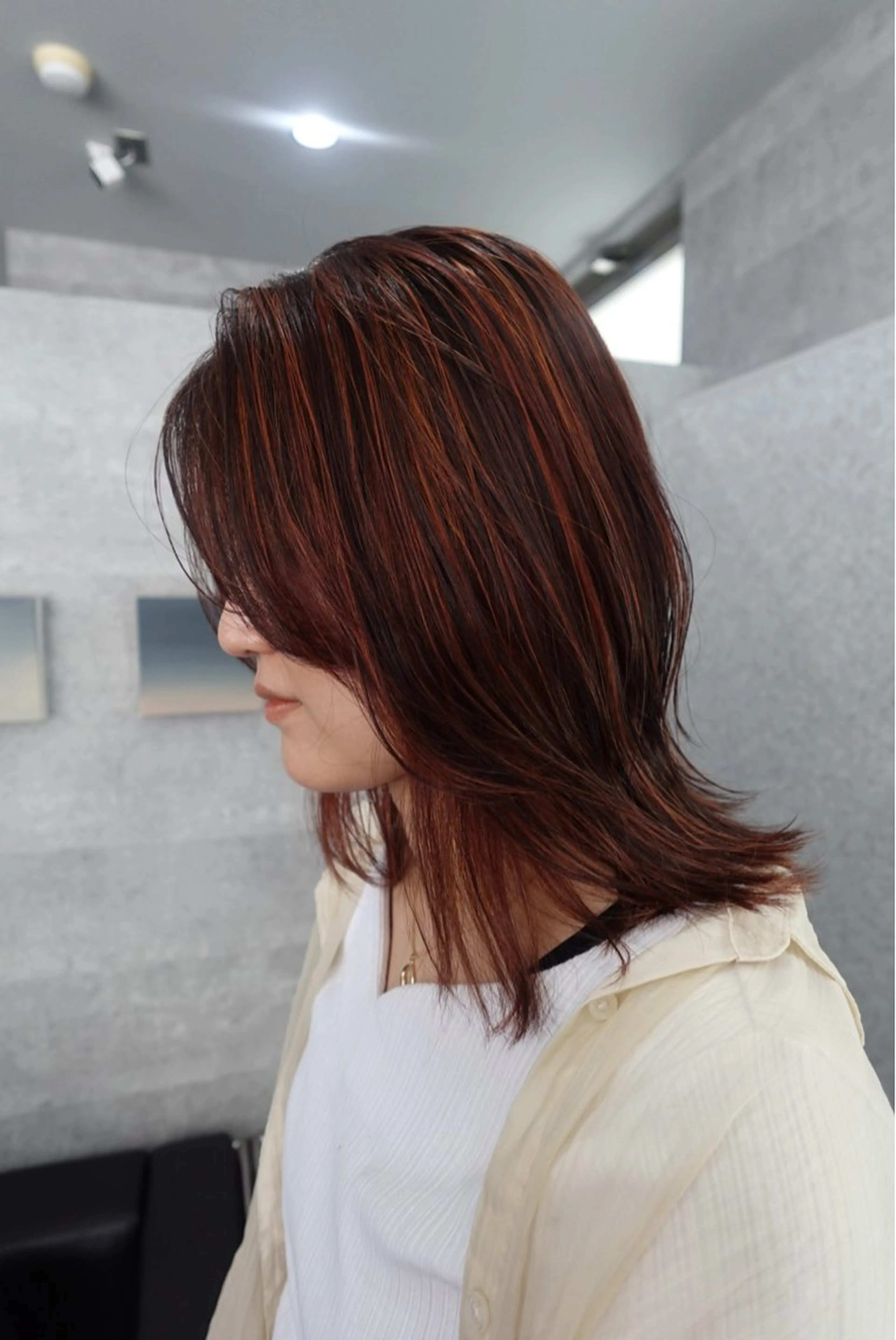 ミディアム カラー 柔らかい透明感カラー 髪質改善/神戸のヘアスタイル