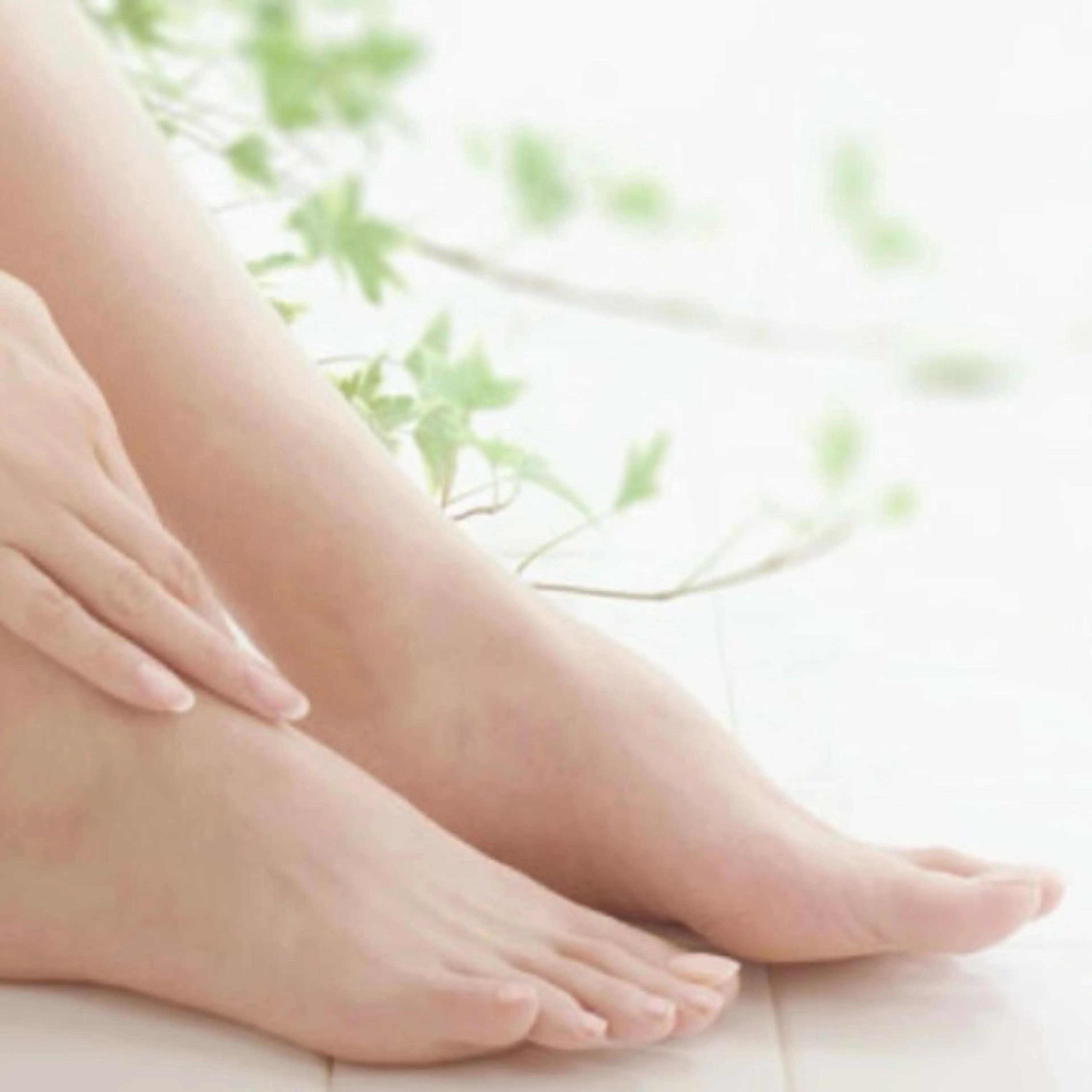 ネイル フットネイル 千原 優子のネイルデザイン