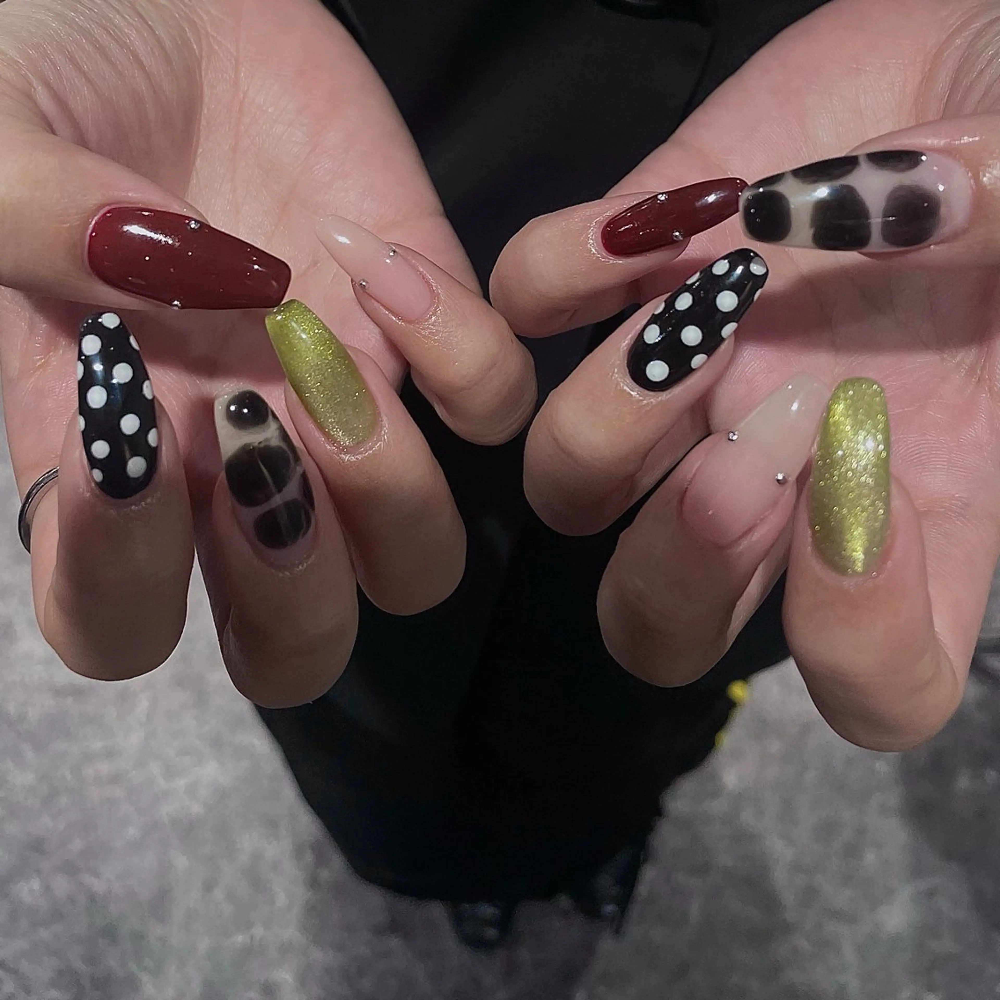 ネイル ドット ハンドネイル OAK中目黒 ネイリスト Nicoのネイルデザイン