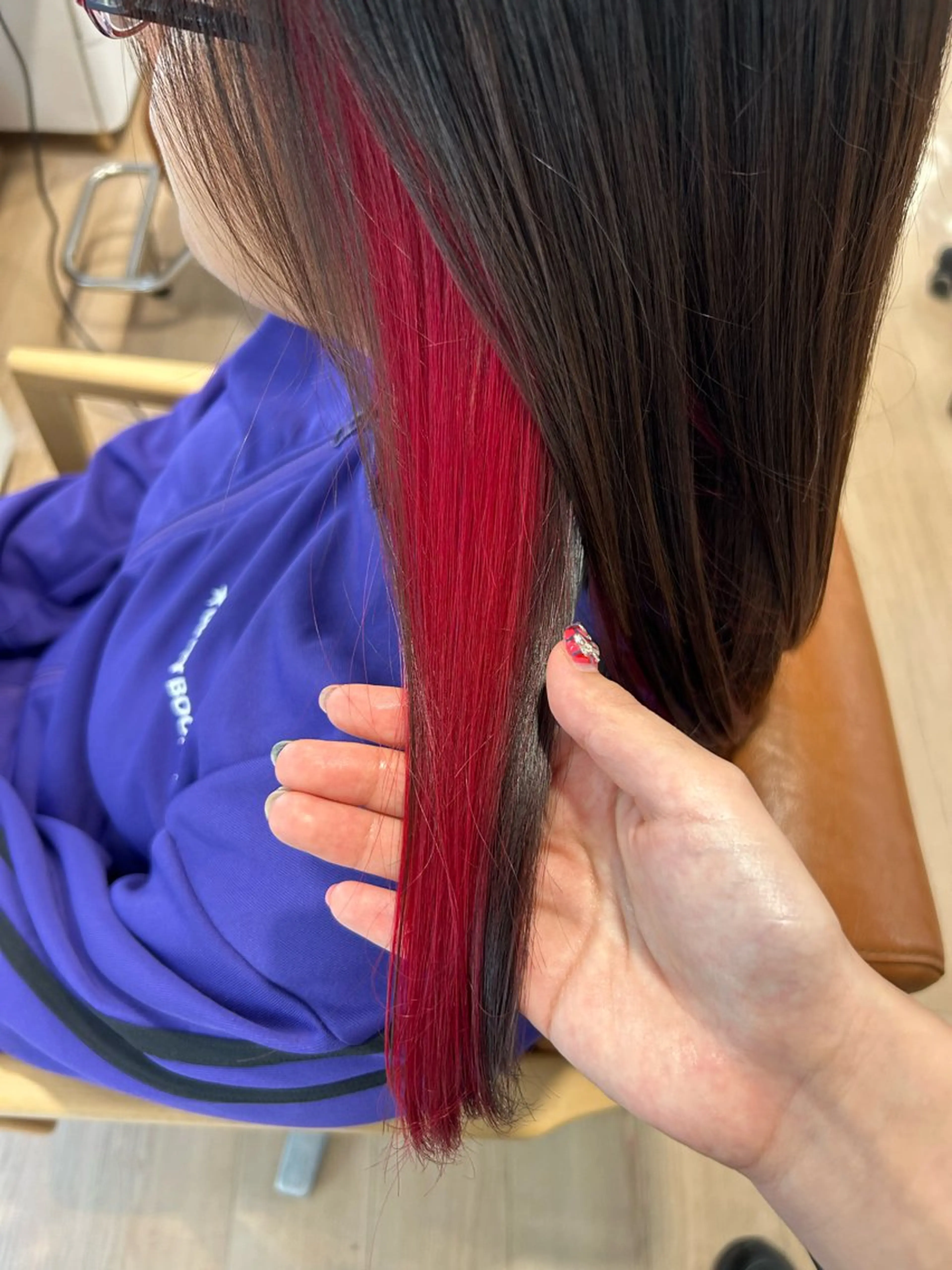 セミロング カラー 栄/金山  村井七海 メンズカット大募集のヘアスタイル