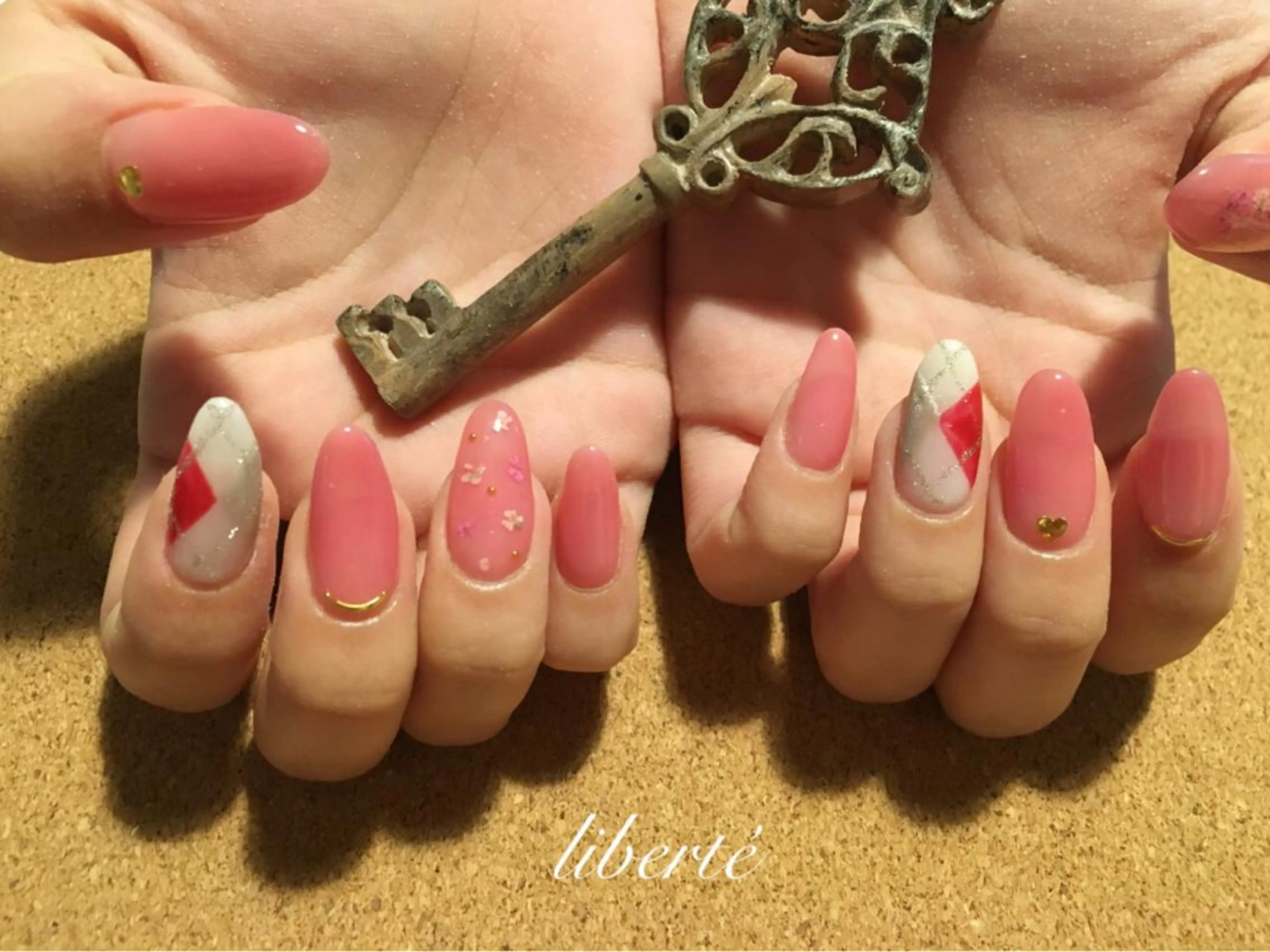 ネイル liberté (リベルテ)のネイルデザイン