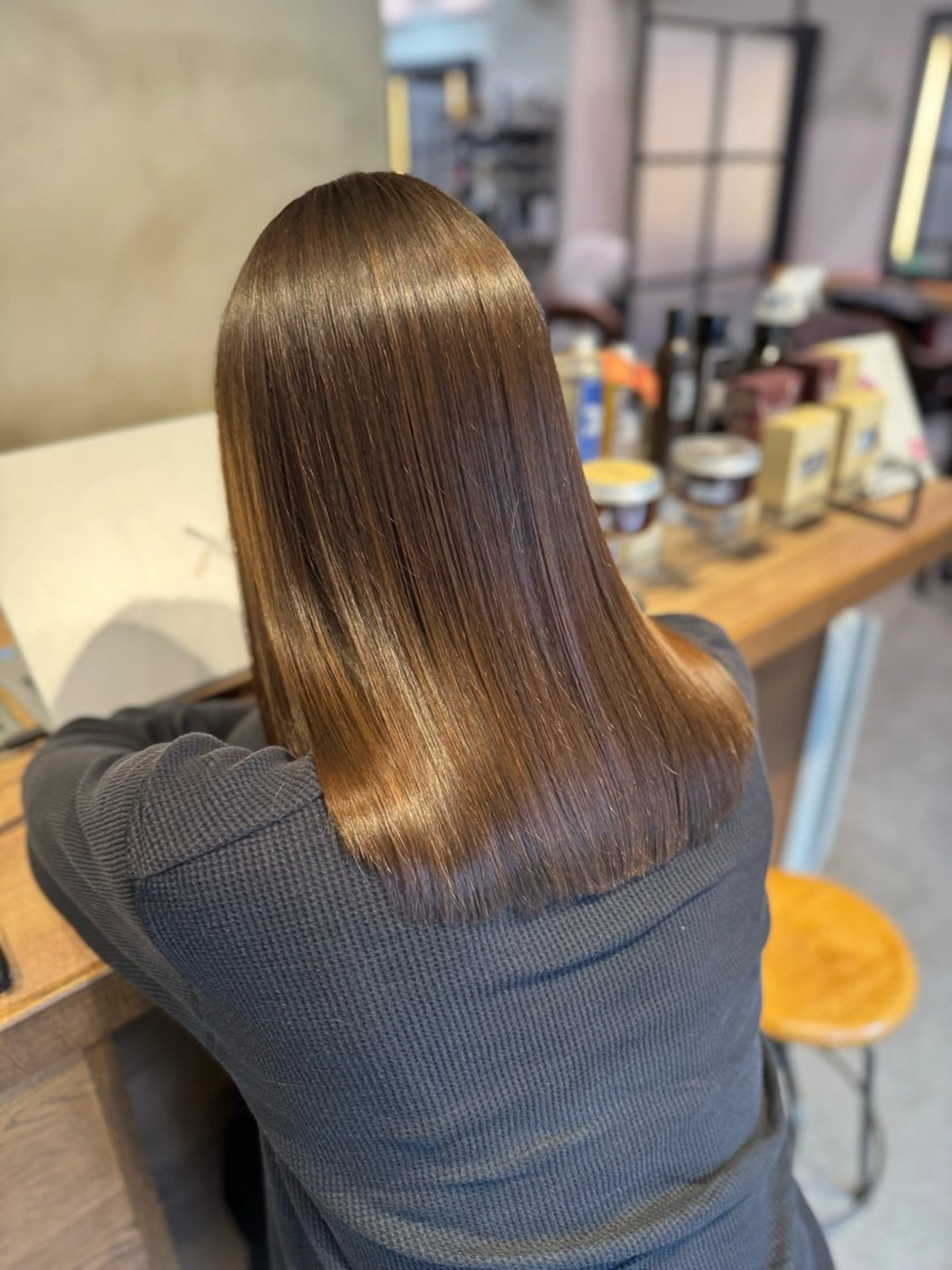 セミロング カラー カット 縮毛矯正 ［パサつき改善］＊ 髪質改善ケアサロン＊のヘアスタイル