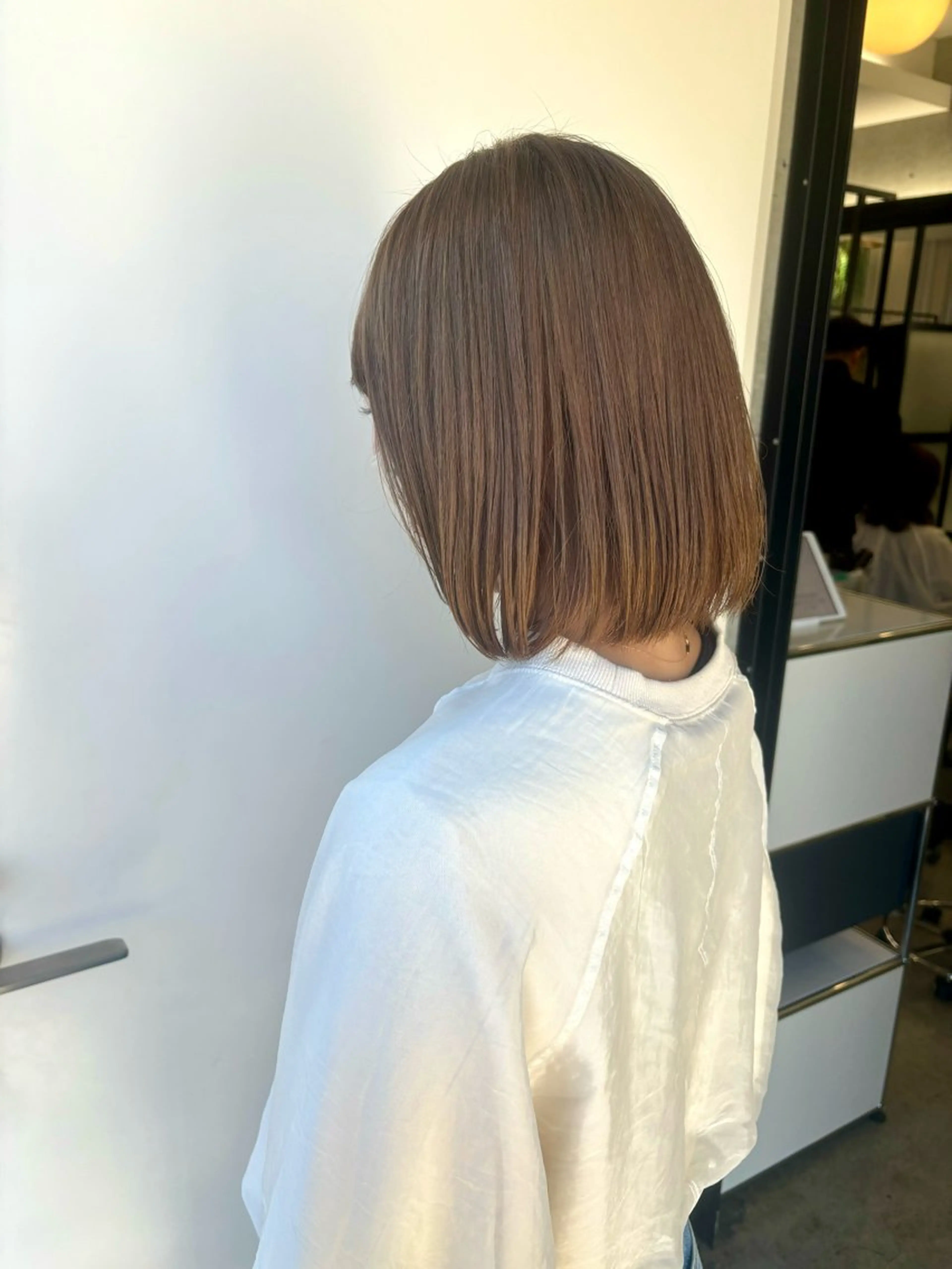 ショート カラー ベージュカラー ブリーチ ブラウンカラー ブラウンベージュ 透明感カラー カット ヘアカラー トリートメント YUTO歴9年 ベージュの透明感得意のヘアスタイル