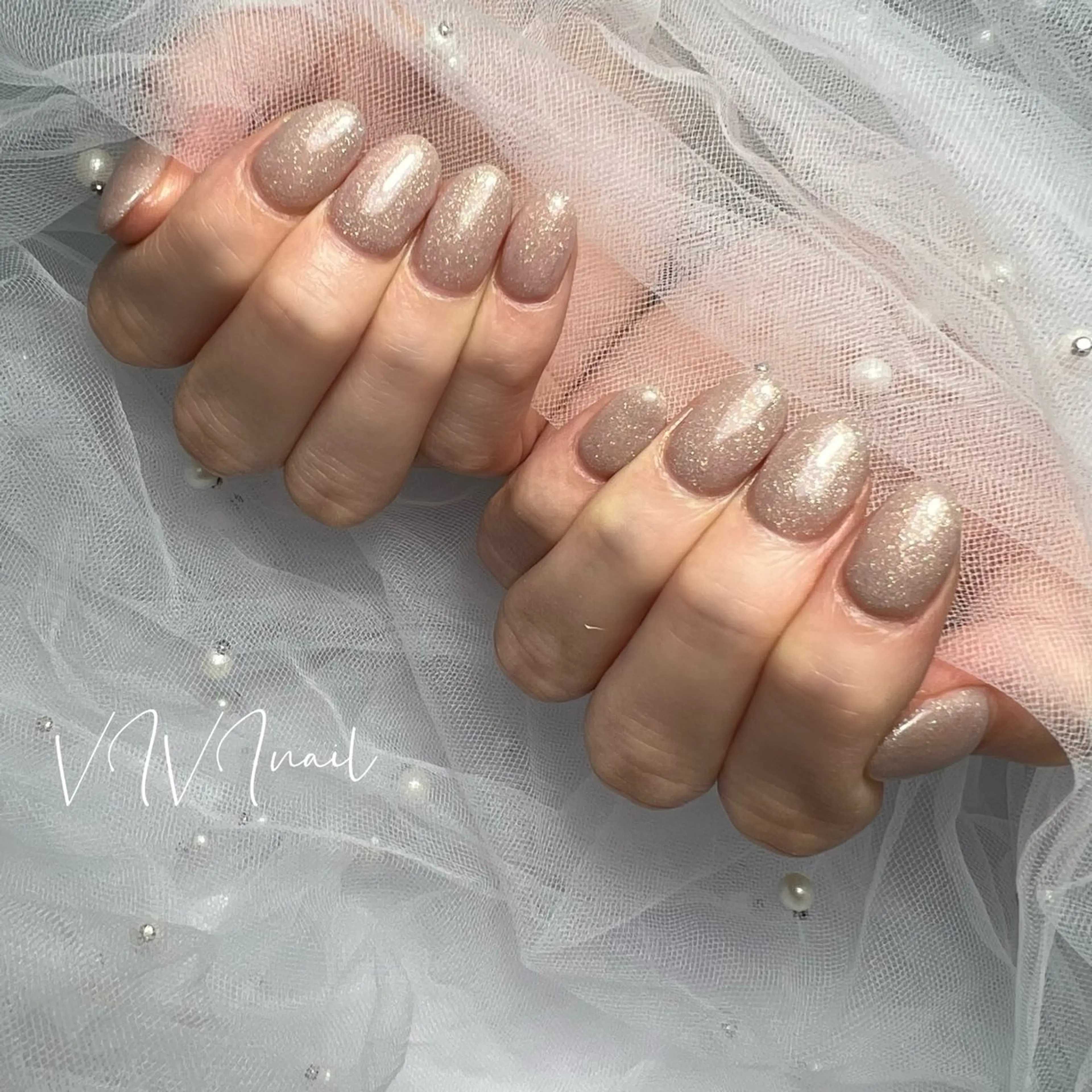 ネイル ラメ(グリッター) オフィスネイル シンプルネイル ハンドネイル vivi nailのネイルデザイン