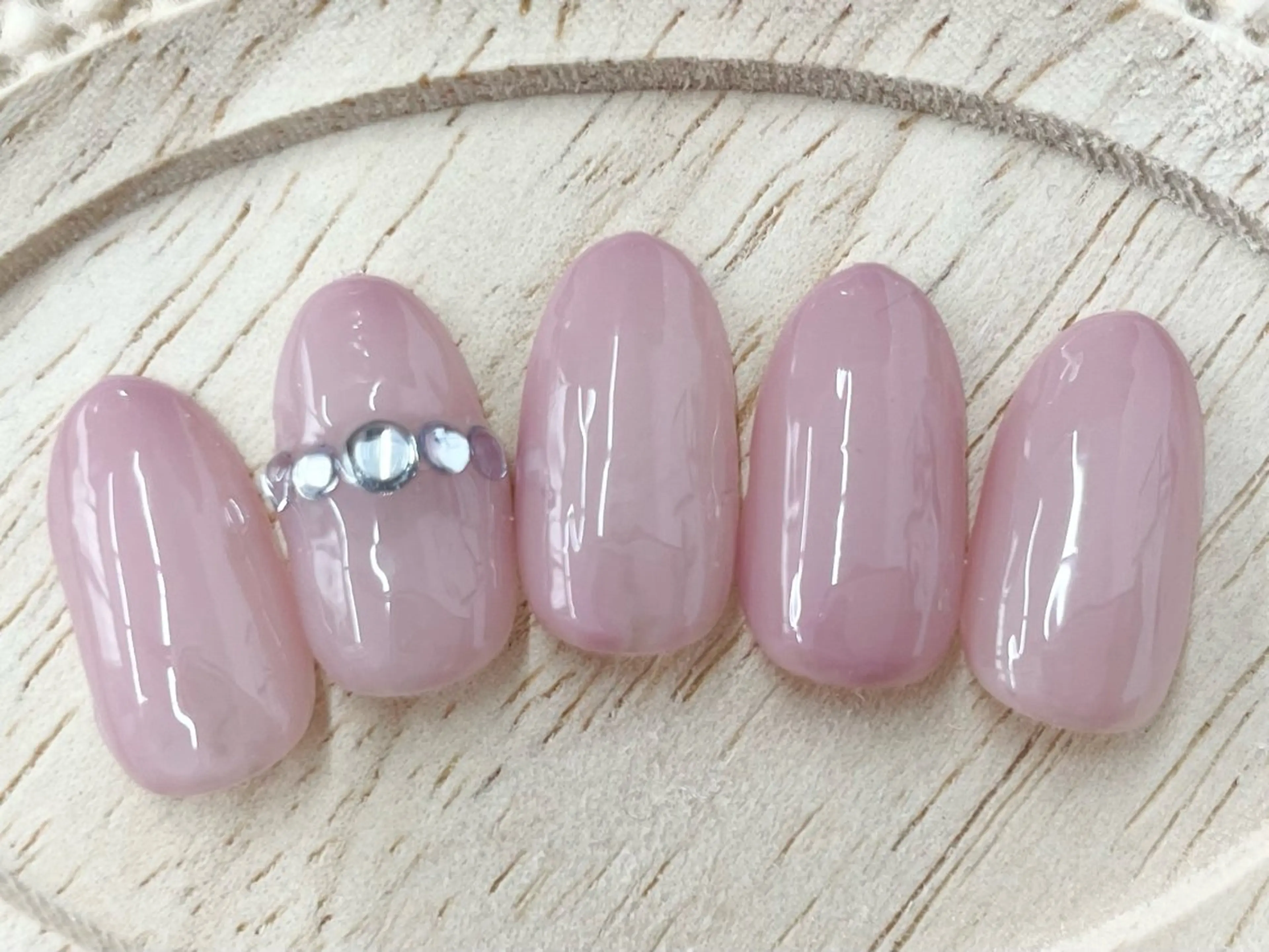 ネイル シンプルネイル キャンアイドレッシー青葉台所属・キャンアイドレッシー ヤマガミのネイルデザイン