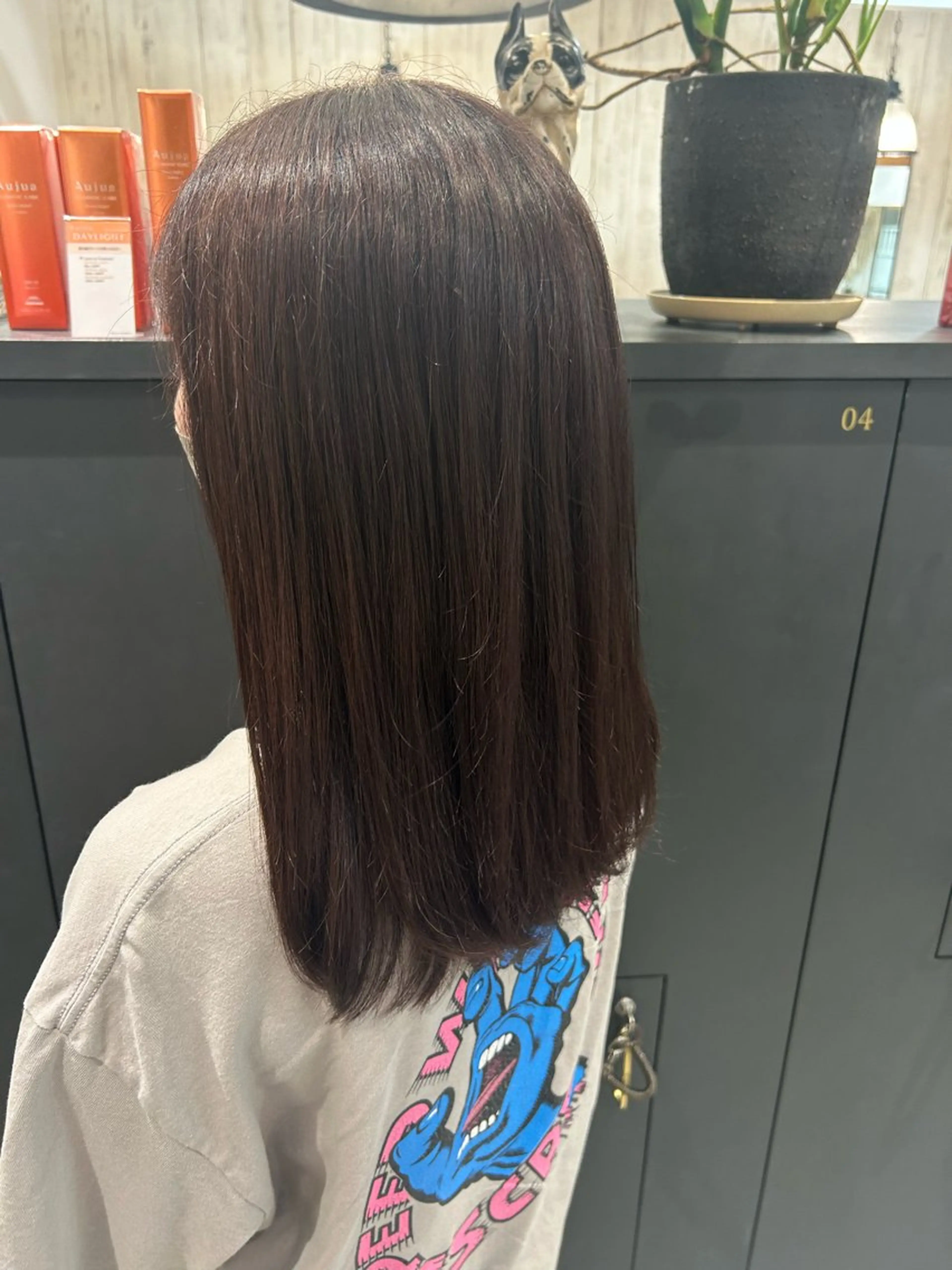 セミロング ラベンダーブラウン 大槻 ハルカのヘアスタイル