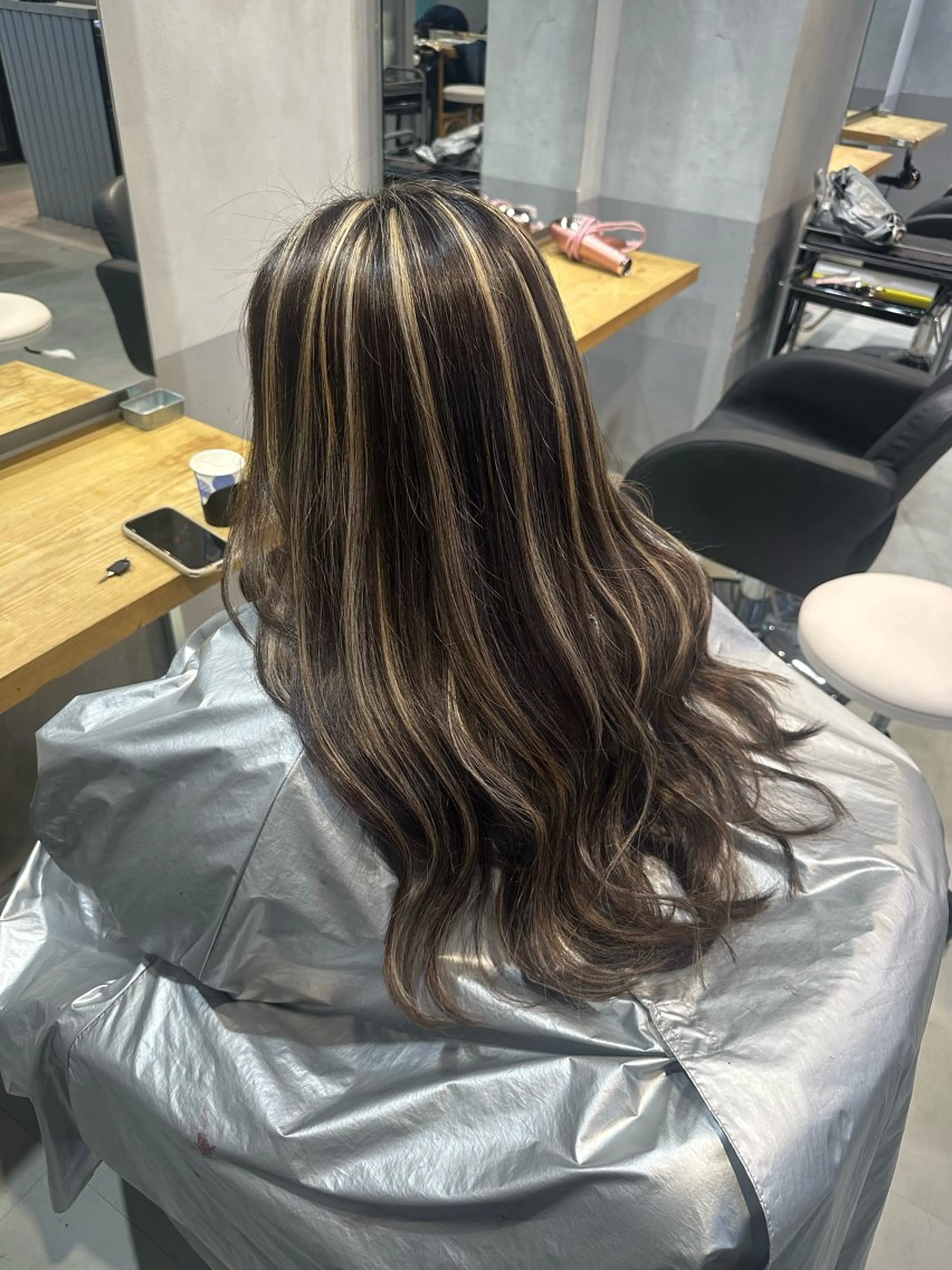 ロング カラー ヘアカラー トリートメント 💖ハイライト/ハイ トーン💖MIKIのヘアスタイル