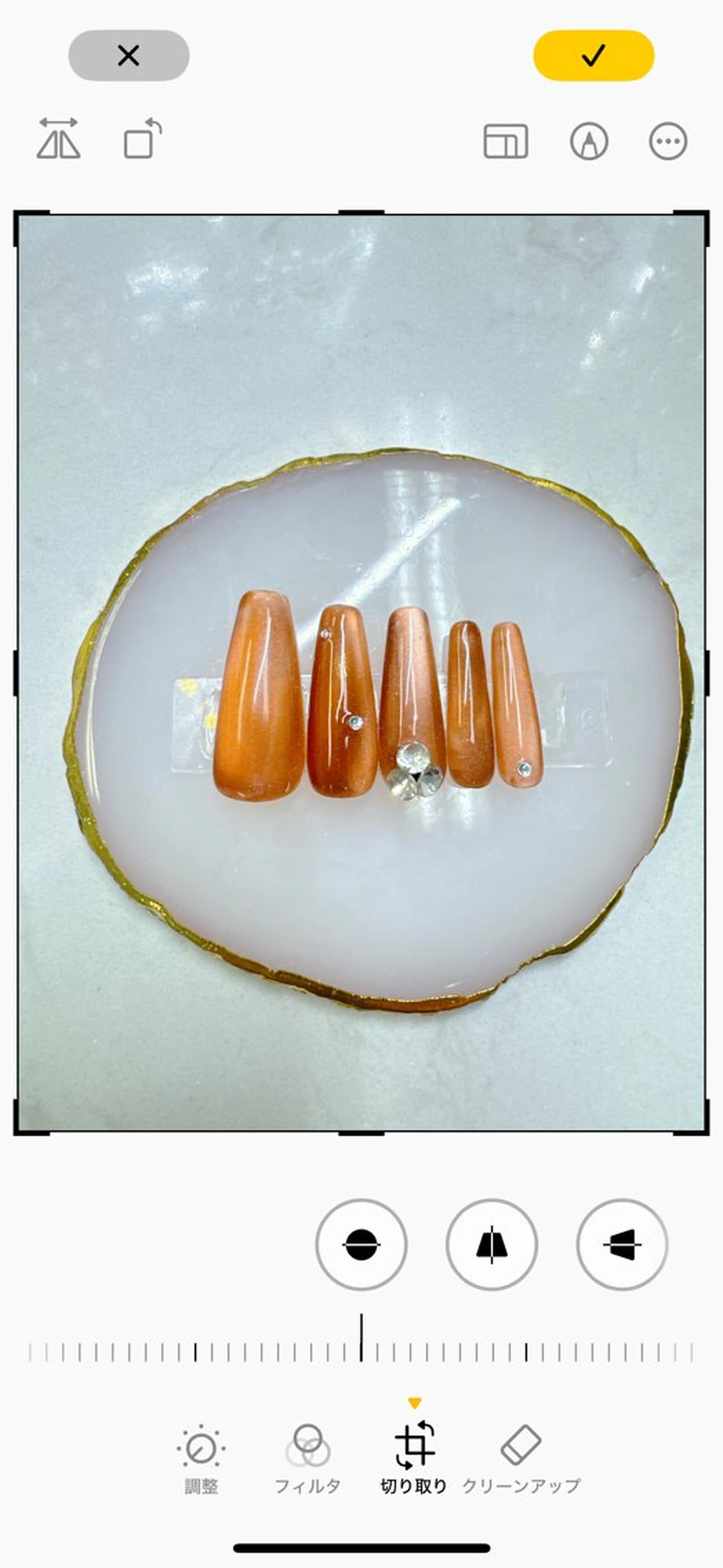 ネイル アートネイル ボルドー チークネイル ドット フットネイル ハンドネイル クイーンズネイル銀座所属・Queeens nailのネイルデザイン