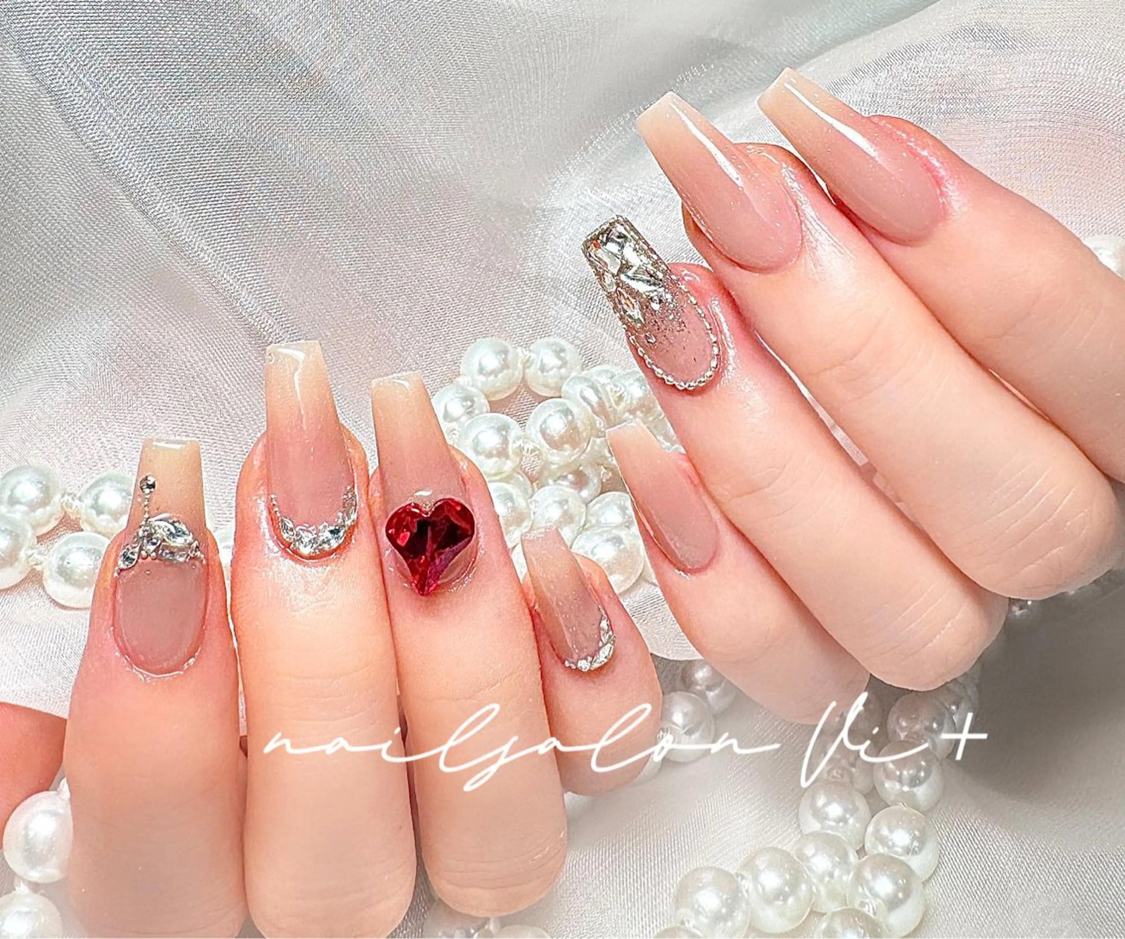 ネイル ハンドネイル ✨Nailsalon Vi+✨のネイルデザイン