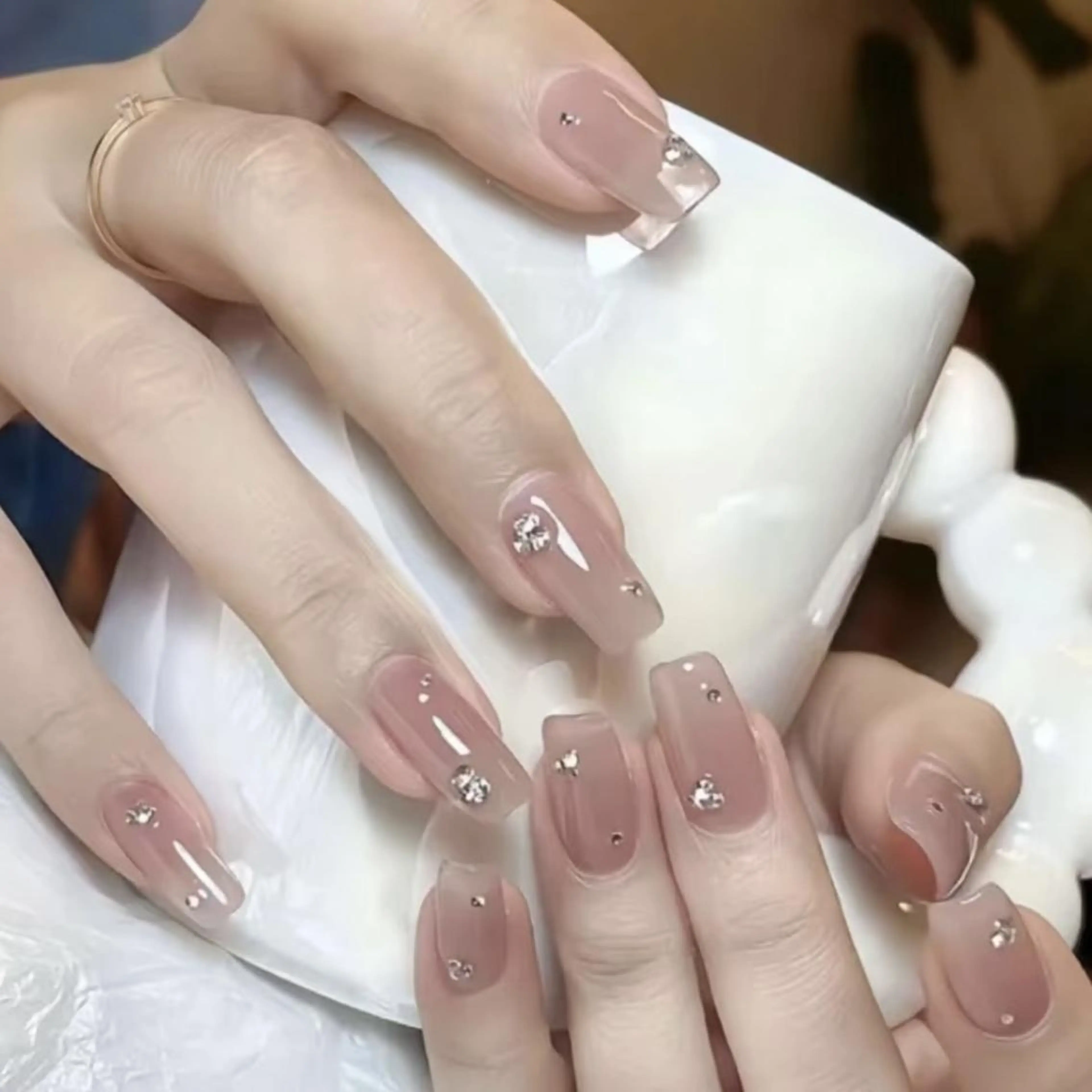 ネイル ハンドネイル ハンドケア DEMAIN- 🌹のネイルデザイン