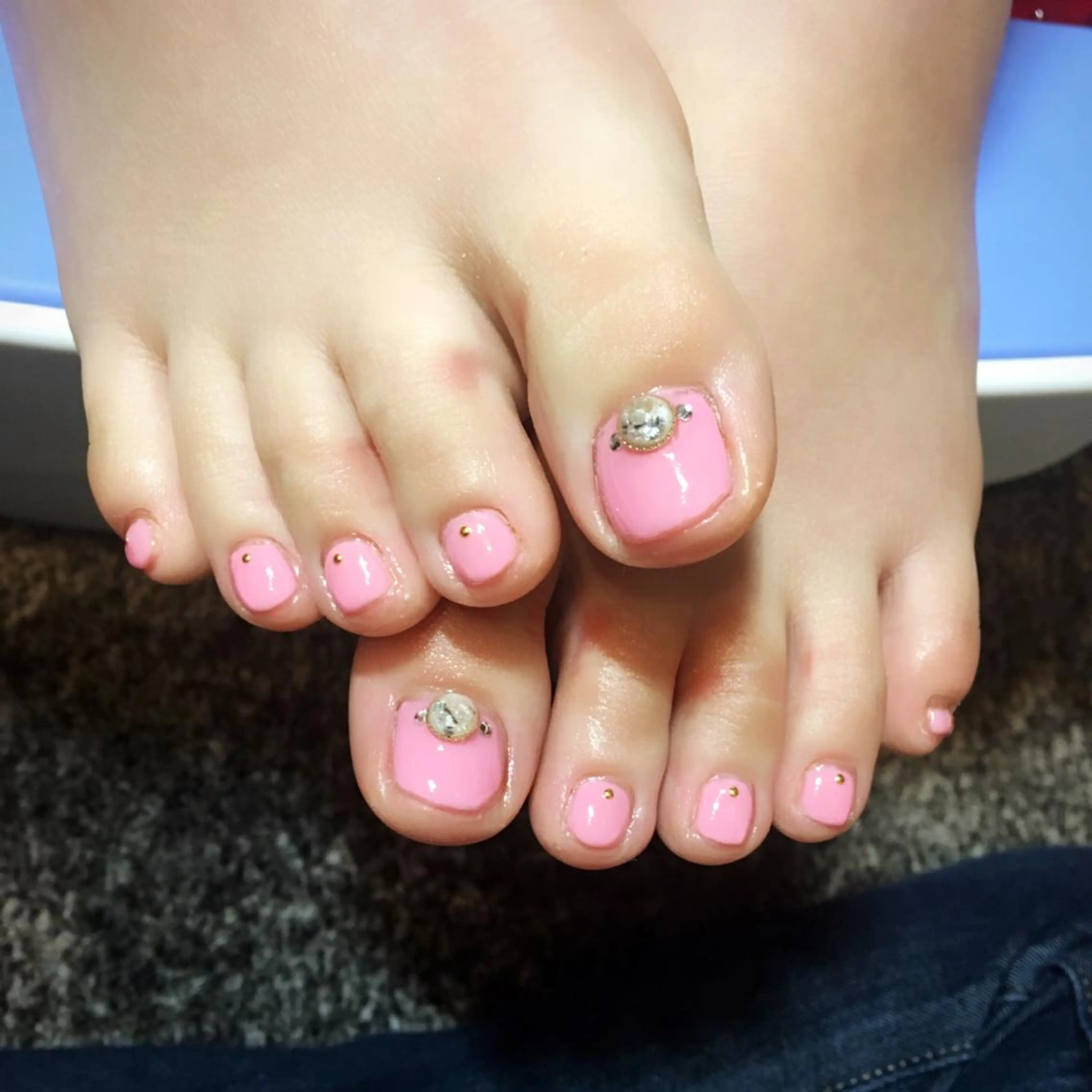 ネイル フットネイル ストーンネイル THECOLORS所属・近貞 莉奈のネイルデザイン