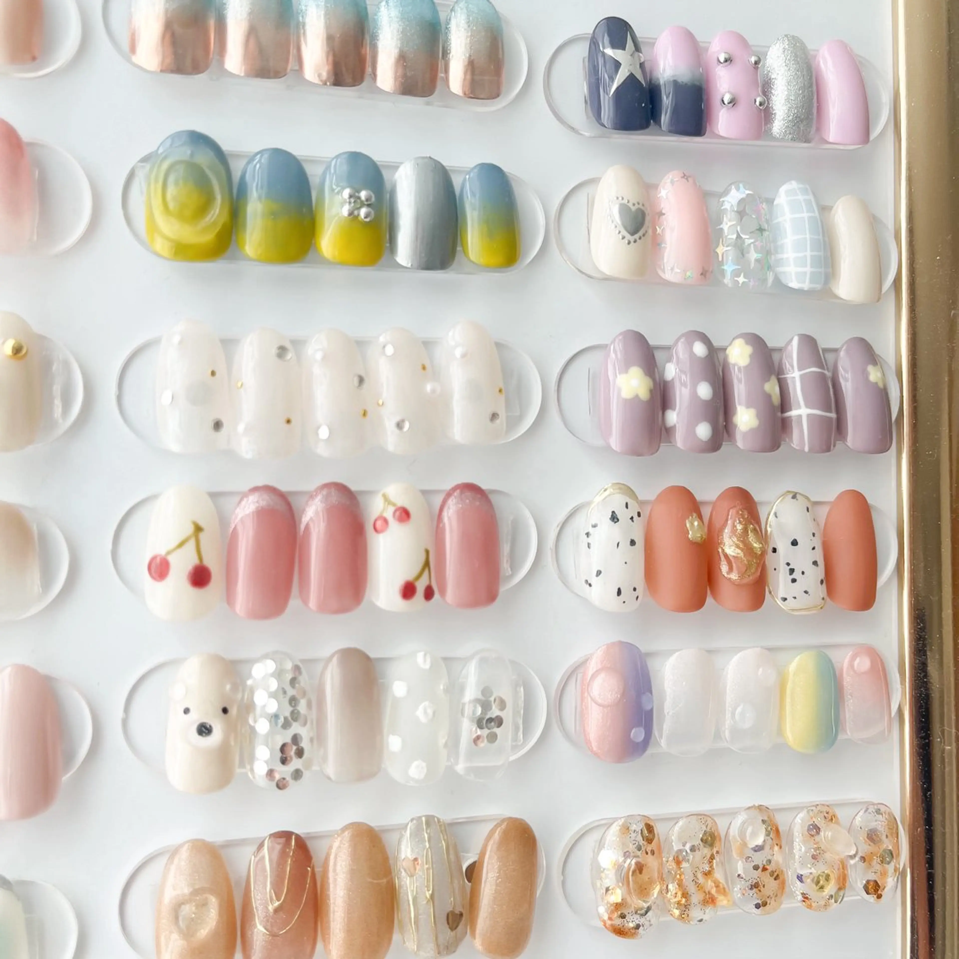 《 Richアート 》両手で7本以上のアート【初回オフ込み】の写真