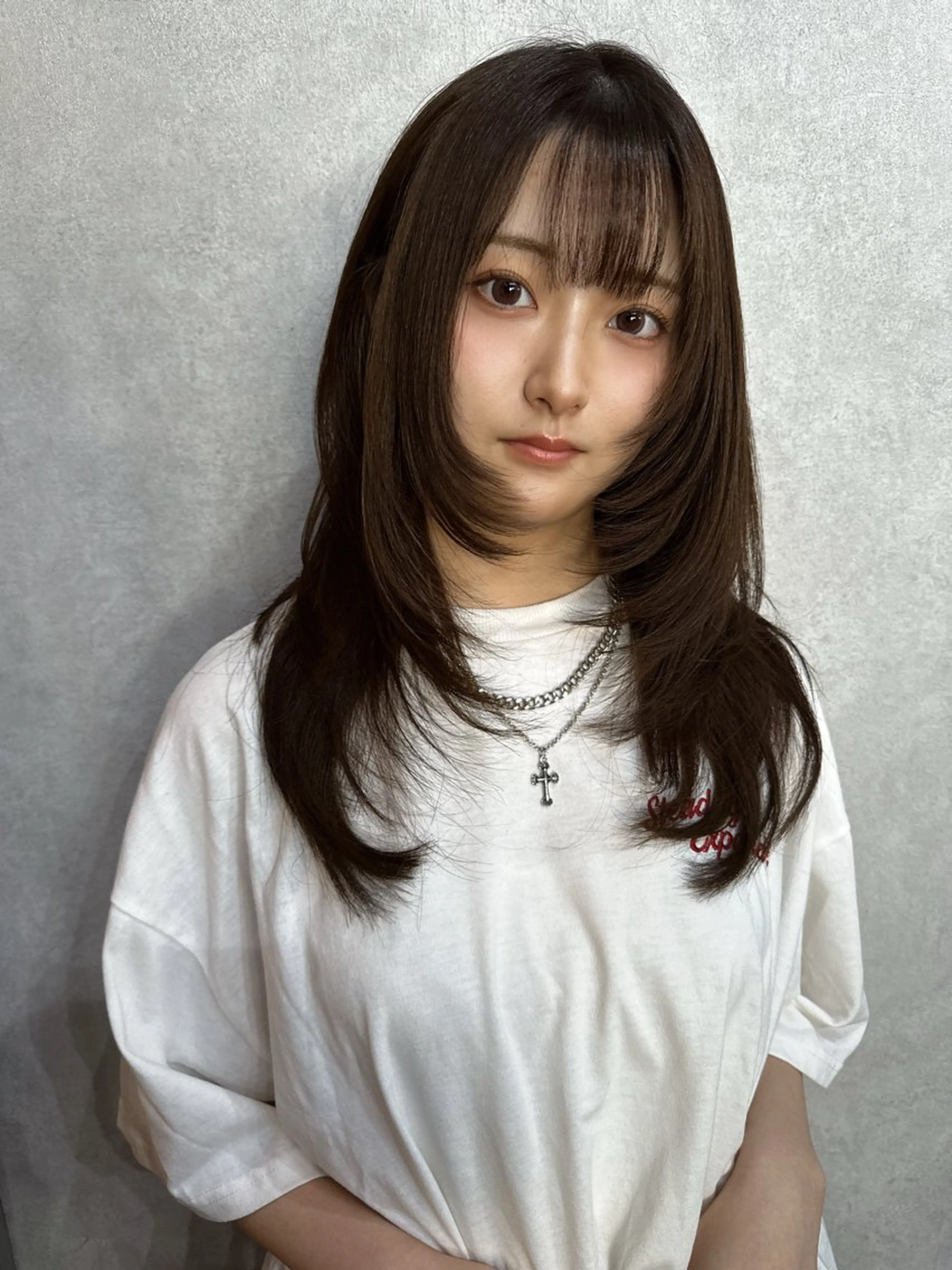 ロング カラー ハッシュカット AIRI layer cut hairのヘアスタイル