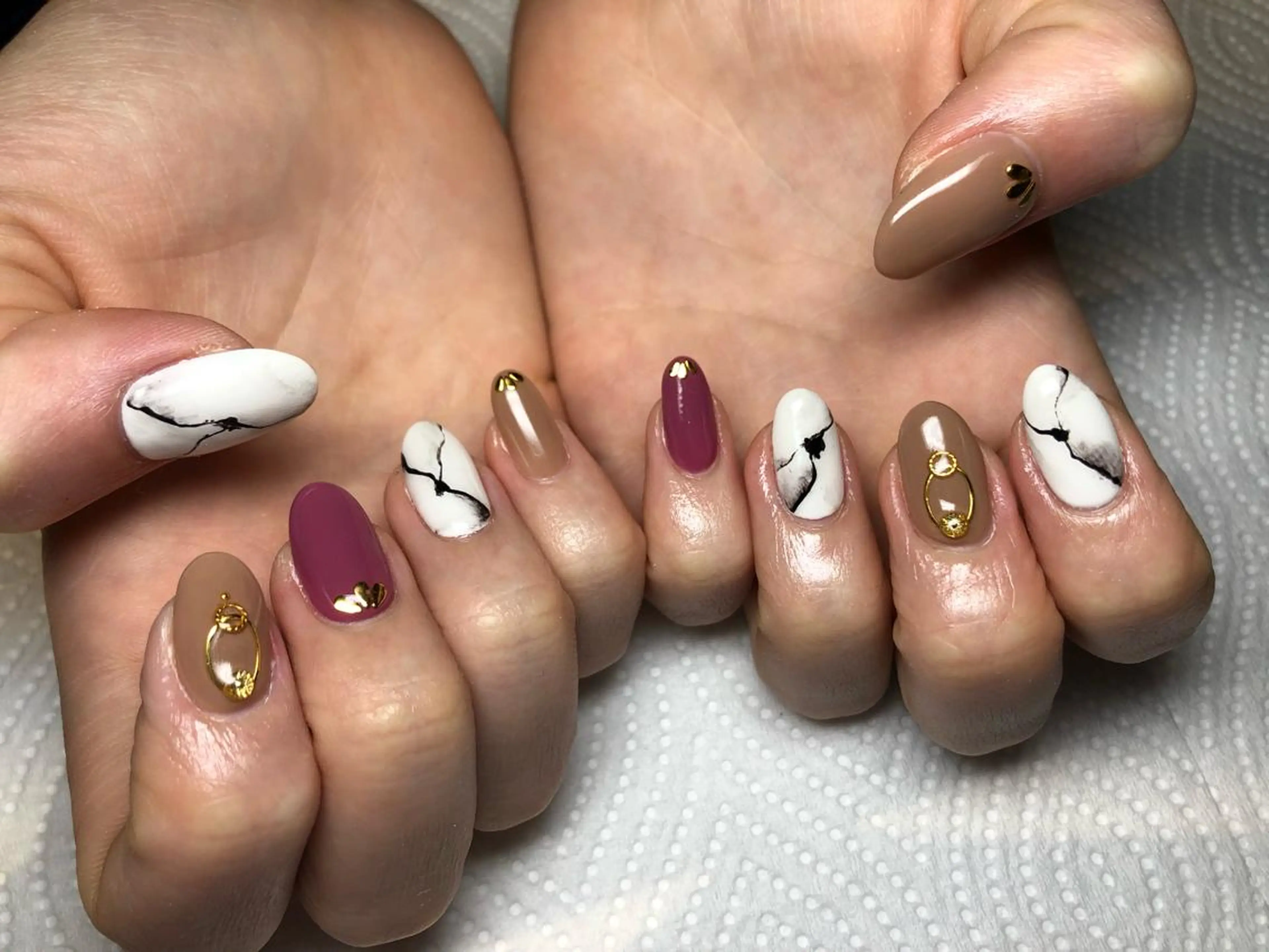 ネイル Li'leaNail AINAのネイルデザイン