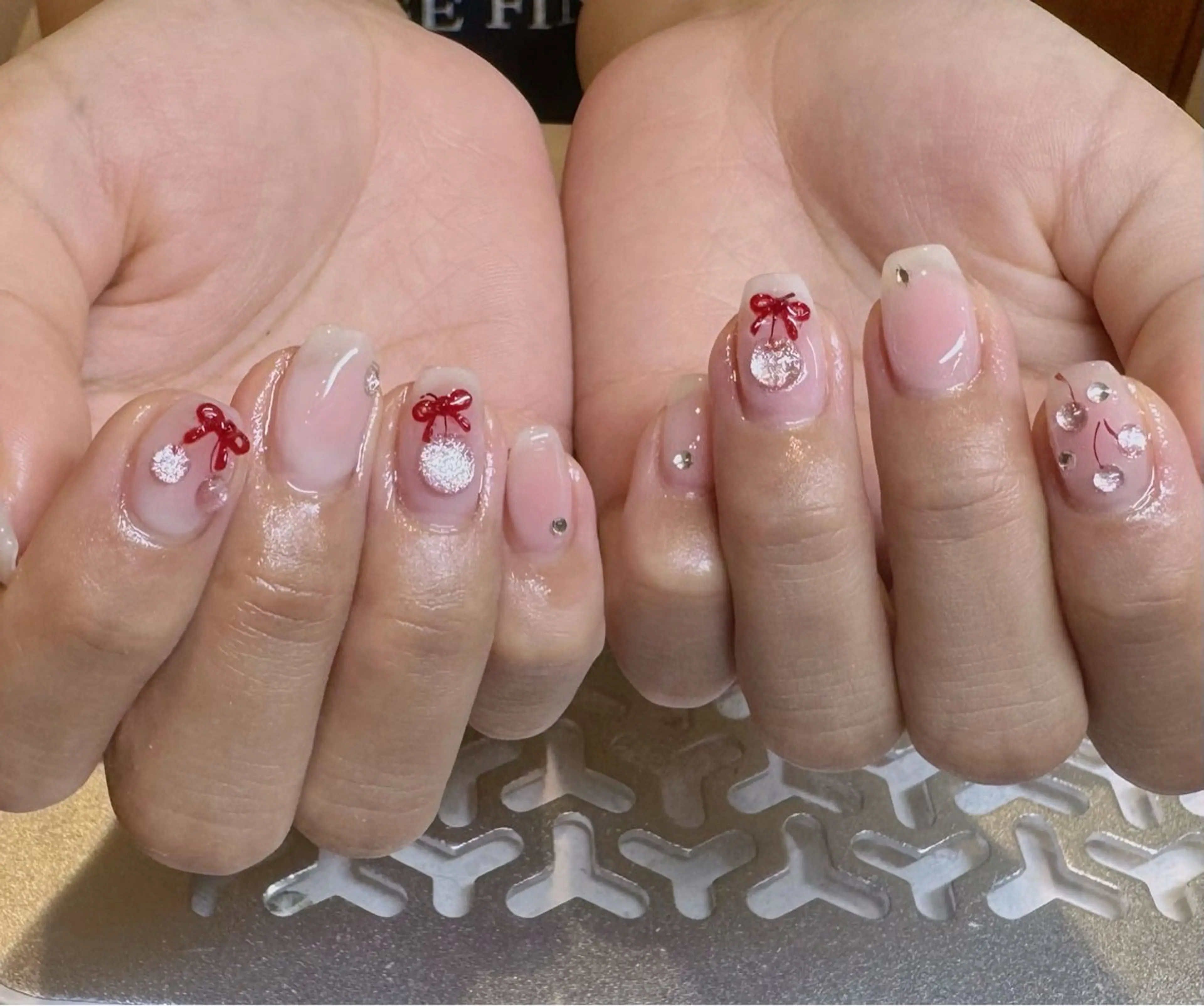 ネイル べっ甲ネイル ボルドー ブラウン マグネットネイル ニュアンスネイル ハンドネイル RinRin　nail所属・孔 ジンシェンのネイルデザイン