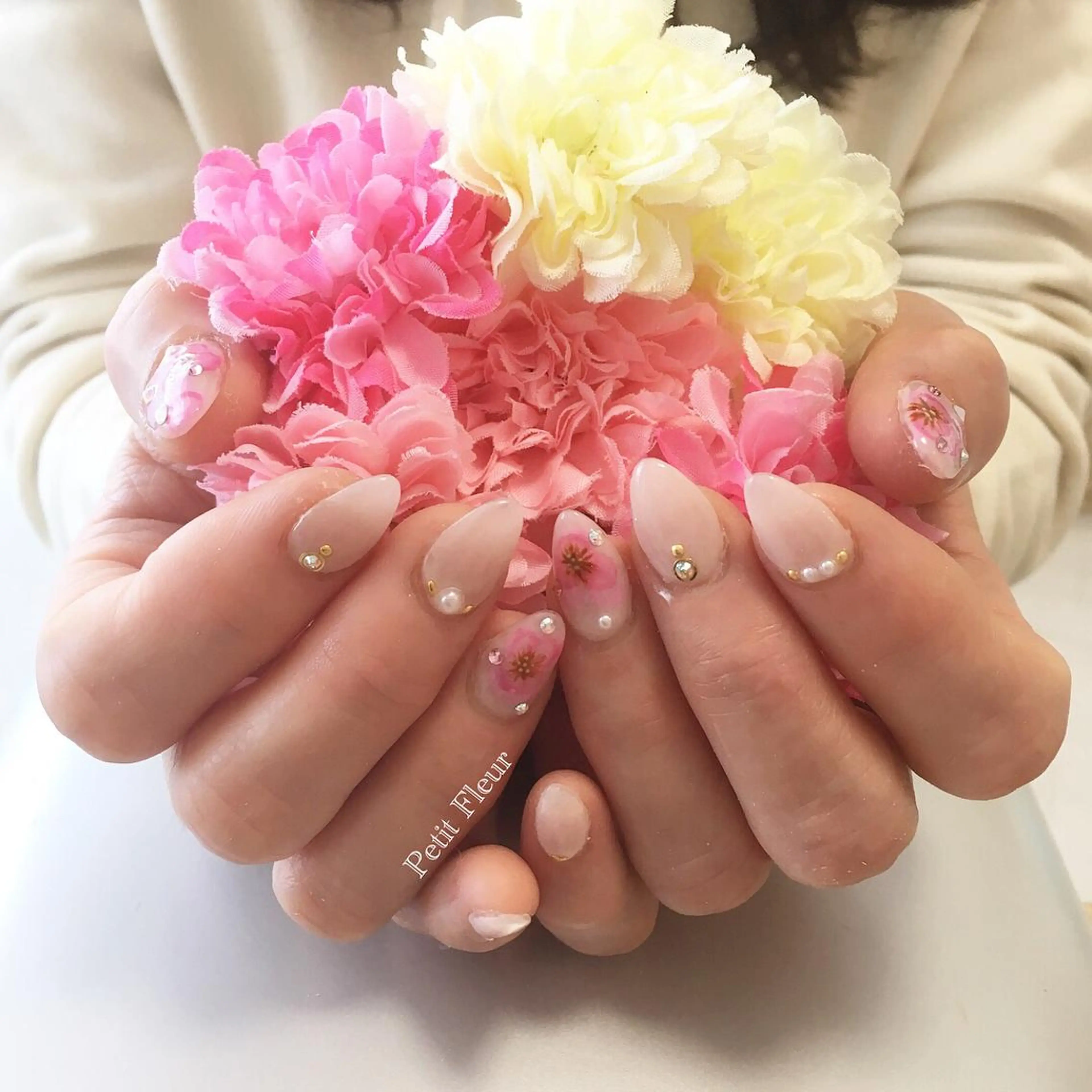 ネイル アートネイル ジェルネイル スカルプネイル 春ネイル Petit Fleur所属・青柳 亜梨奈のマツエク・マツパデザイン