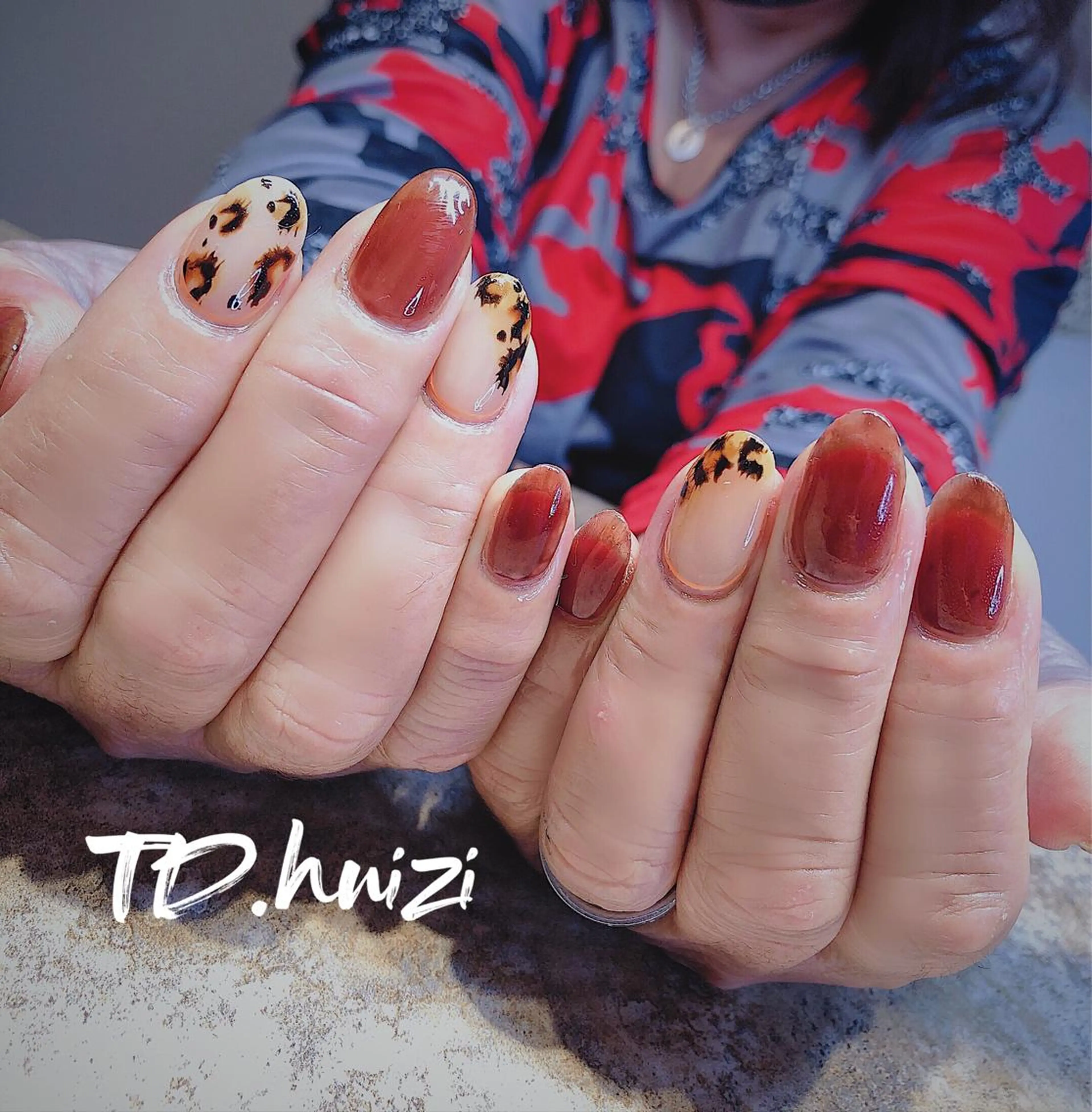 ミディアム めぐみのネイルサロン 惠のネイルデザイン