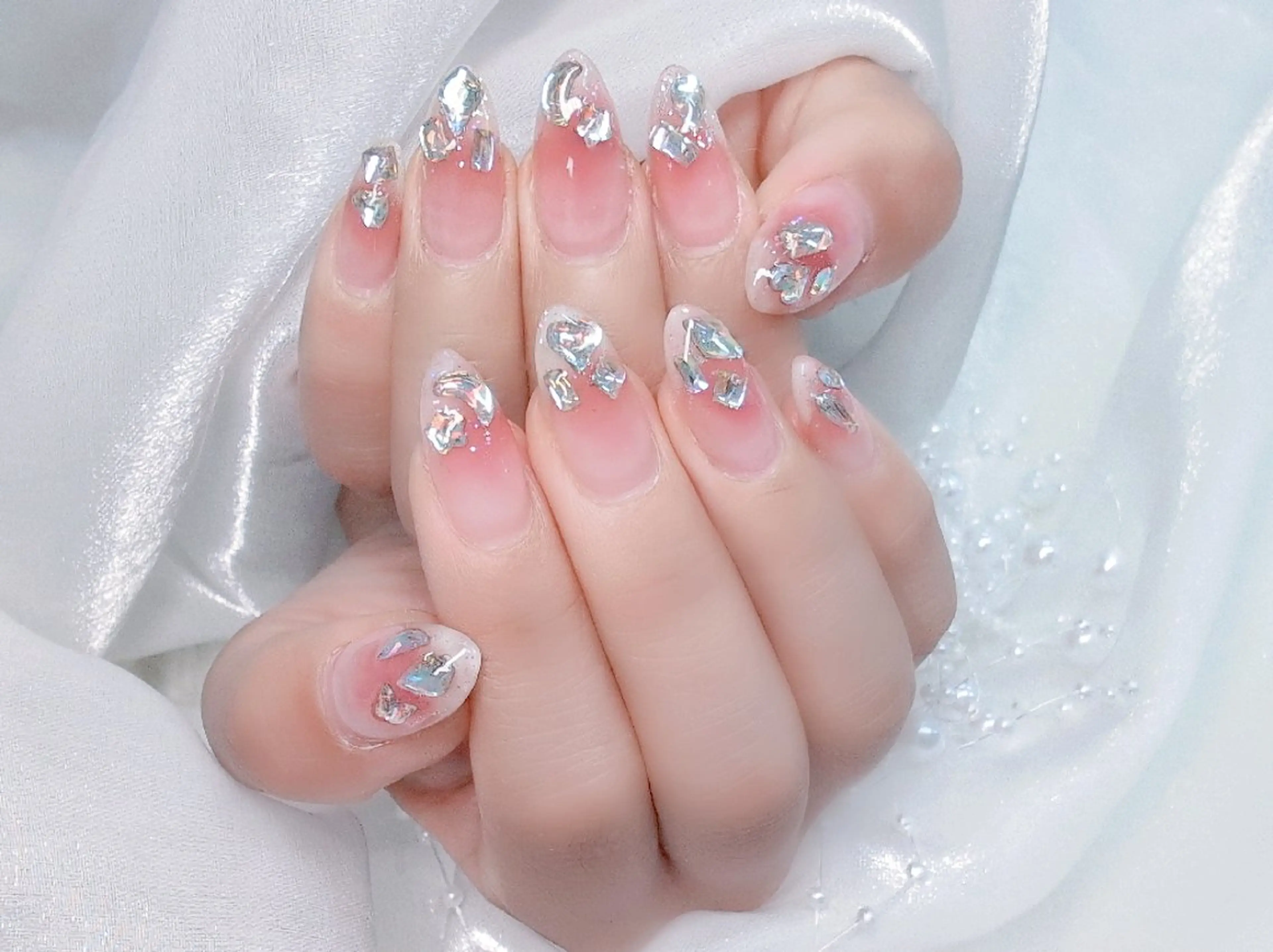 ネイル フラッシュネイル フレンチネイル キラキラネイル ラメ(グリッター) マグネットネイル Chouette Nailのネイルデザイン
