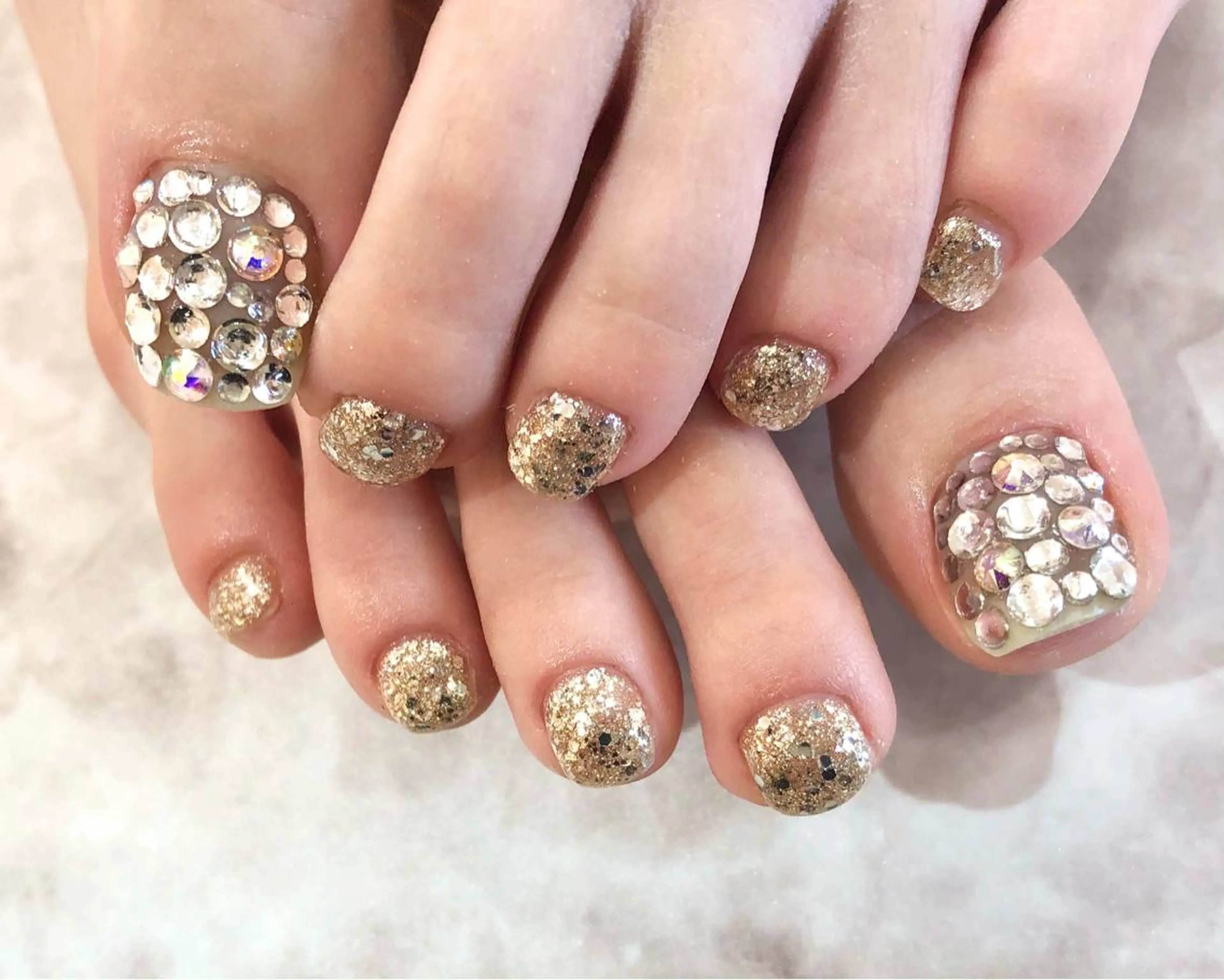 ネイル アートネイル ストーンネイル le'a moe KONAMIのネイルデザイン