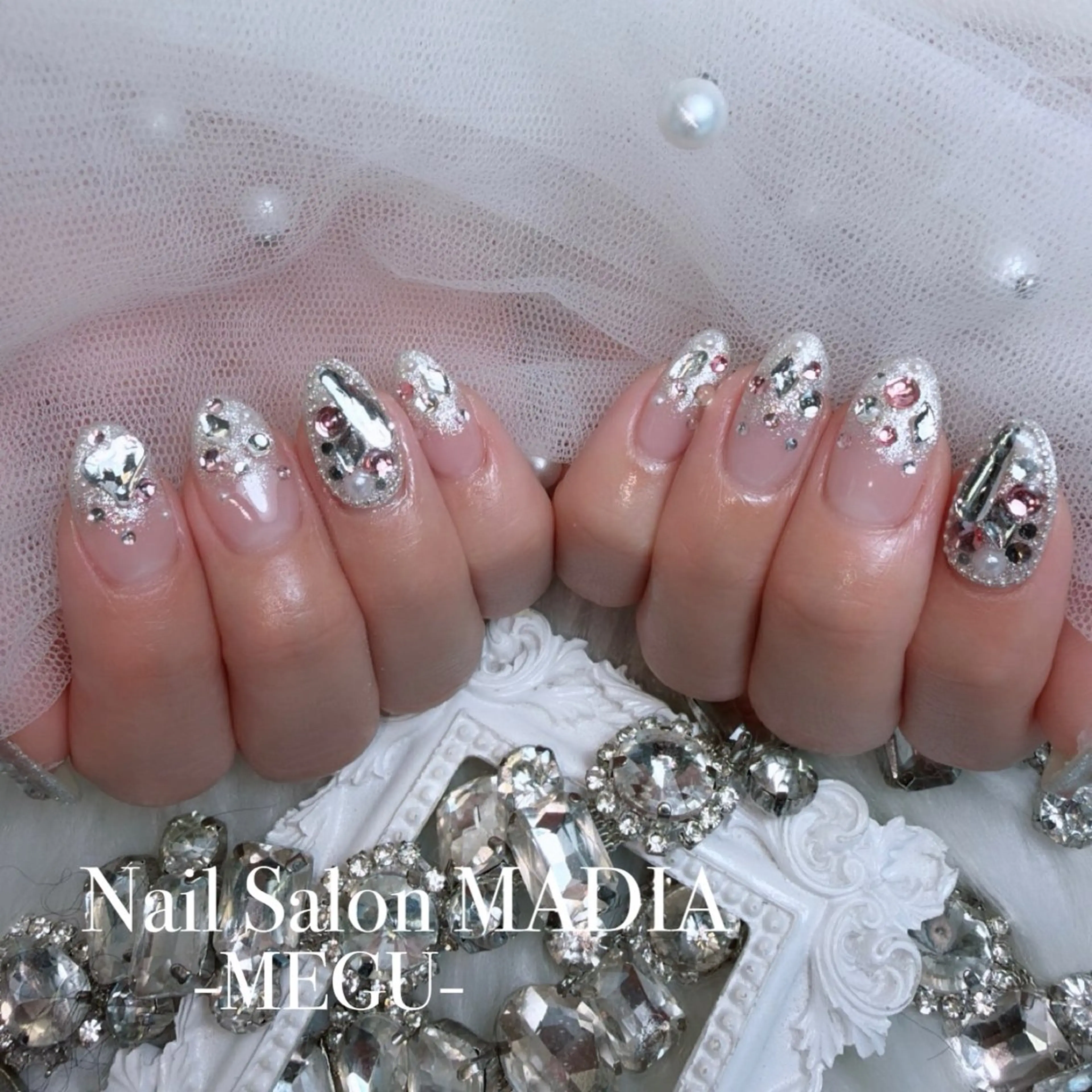 ネイル MADIA藤沢所属・MADIA MEGUのネイルデザイン