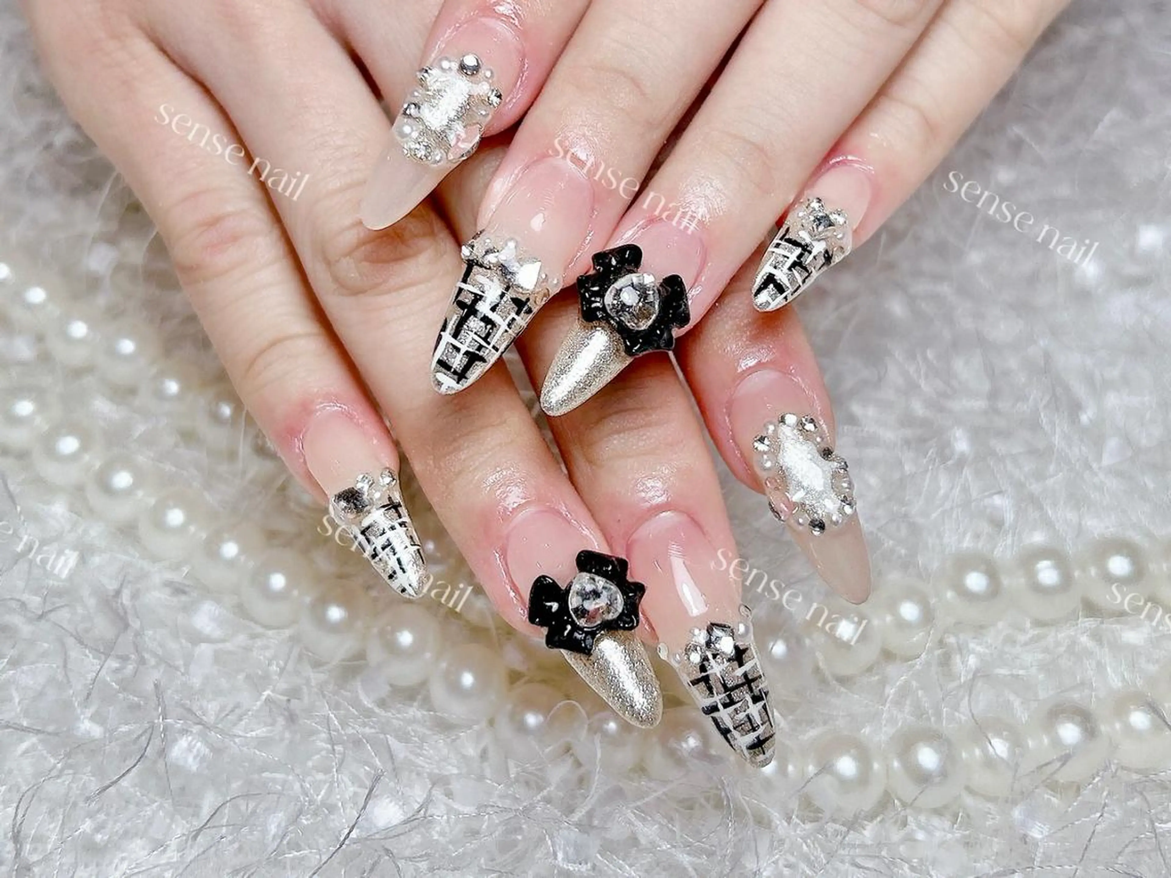 ネイル Yukiko 🌙のネイルデザイン