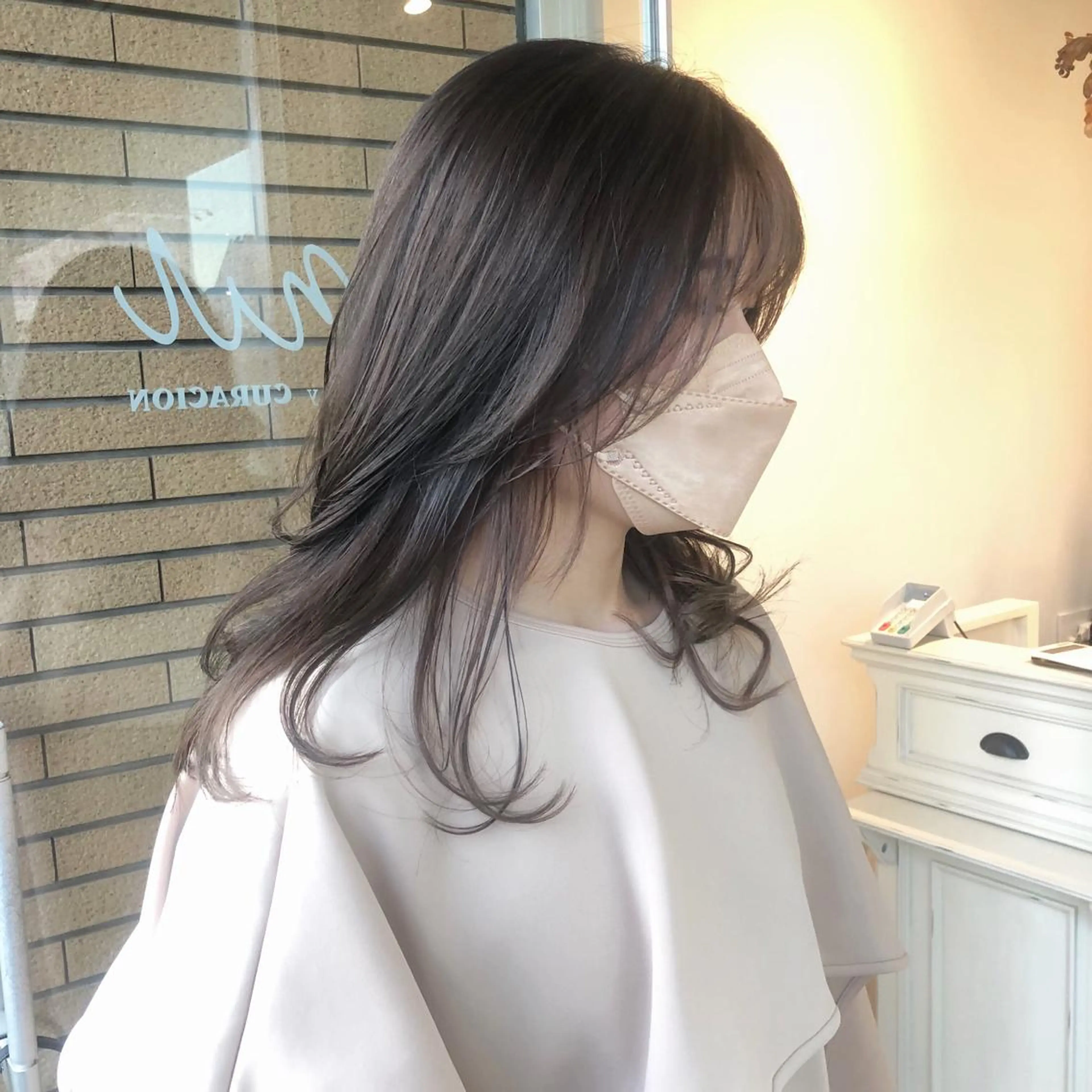 ロング カット ヘアカラー トリートメント ＨＩ ROのヘアスタイル