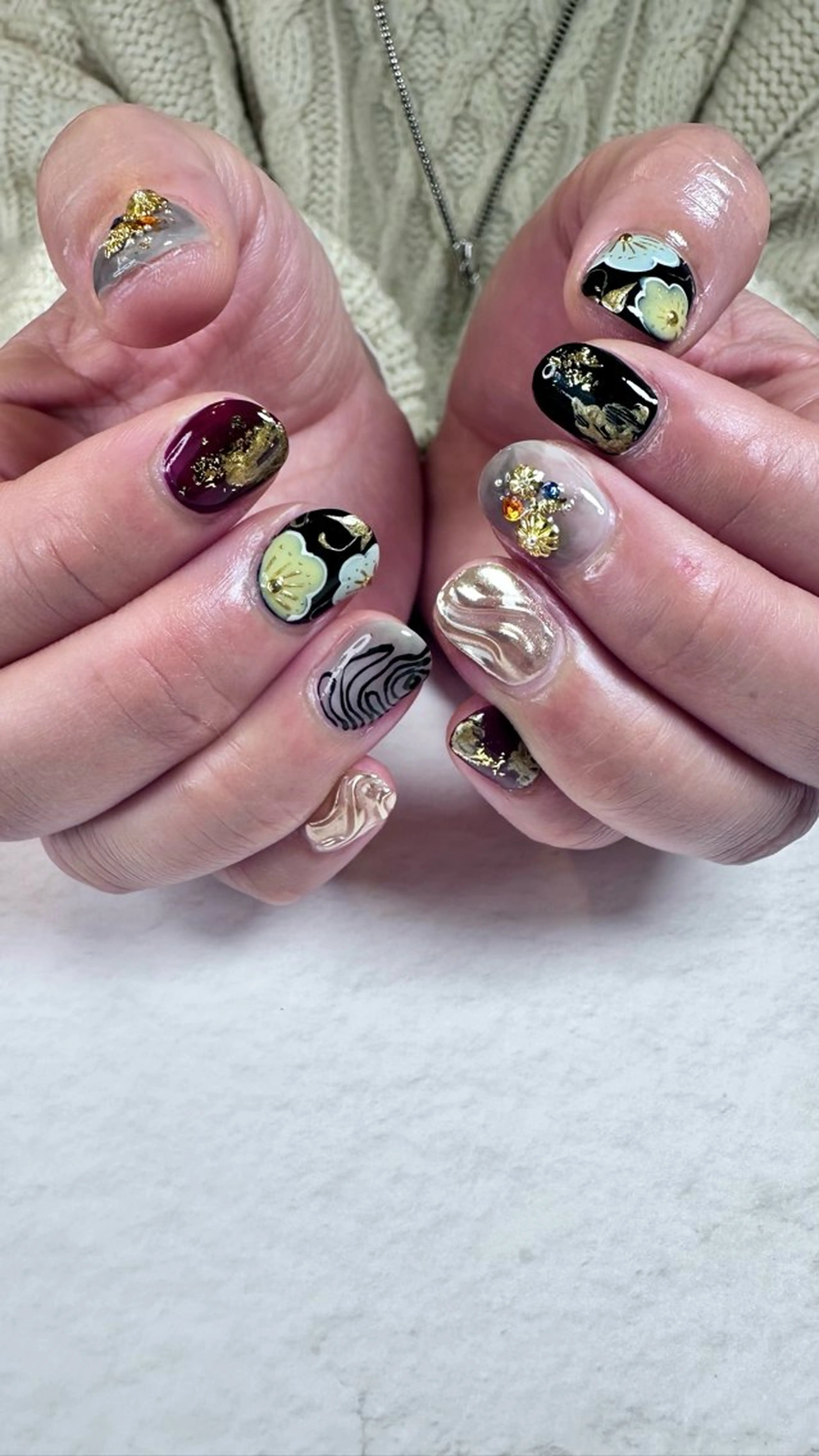 ネイル ニュアンスネイル ハンドネイル ハンドケア Atelier Ariのネイルデザイン