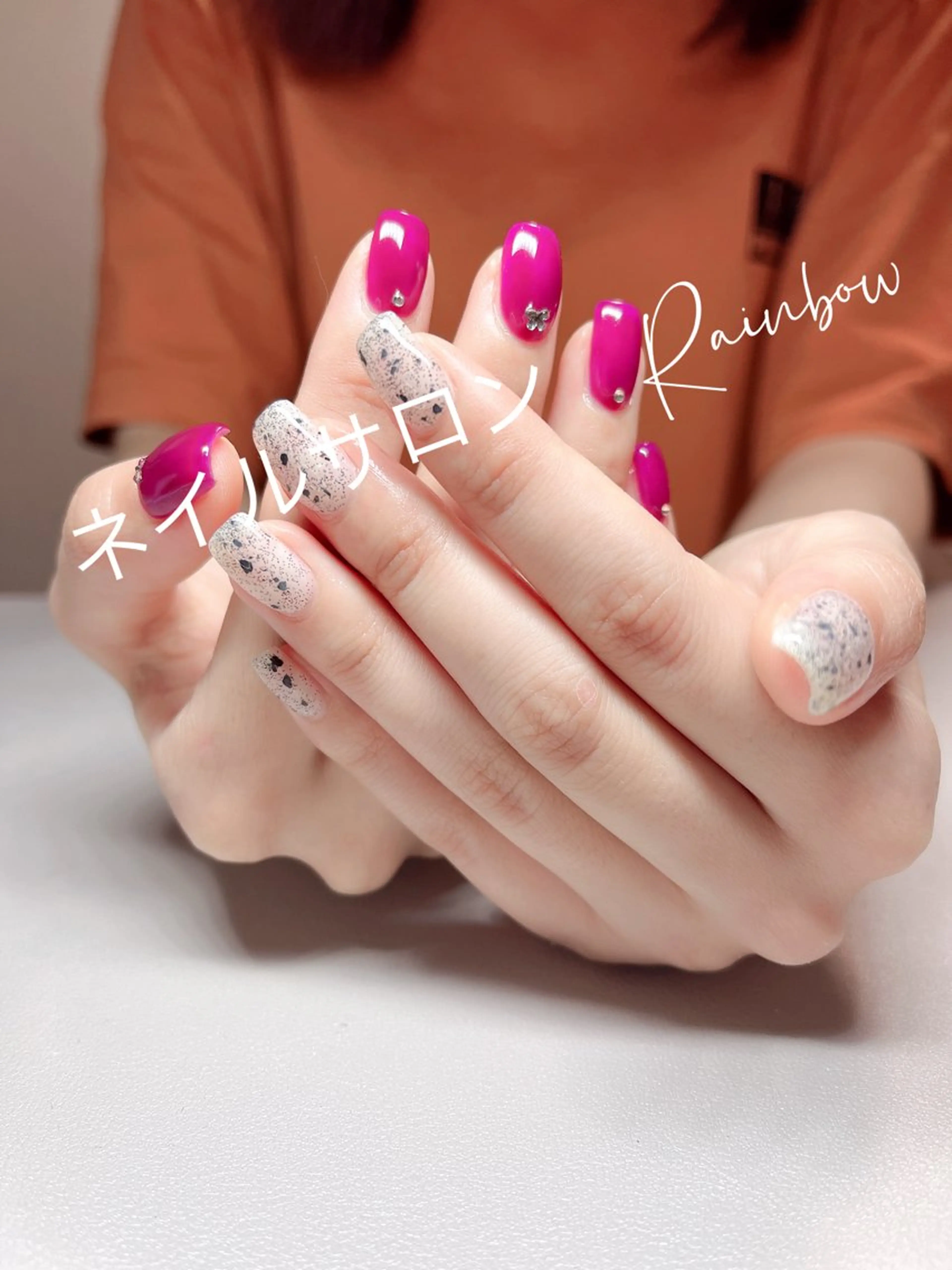 💅🏻ワンカラー✨2色バイカラー🩷🍓丁寧ケア込みの写真