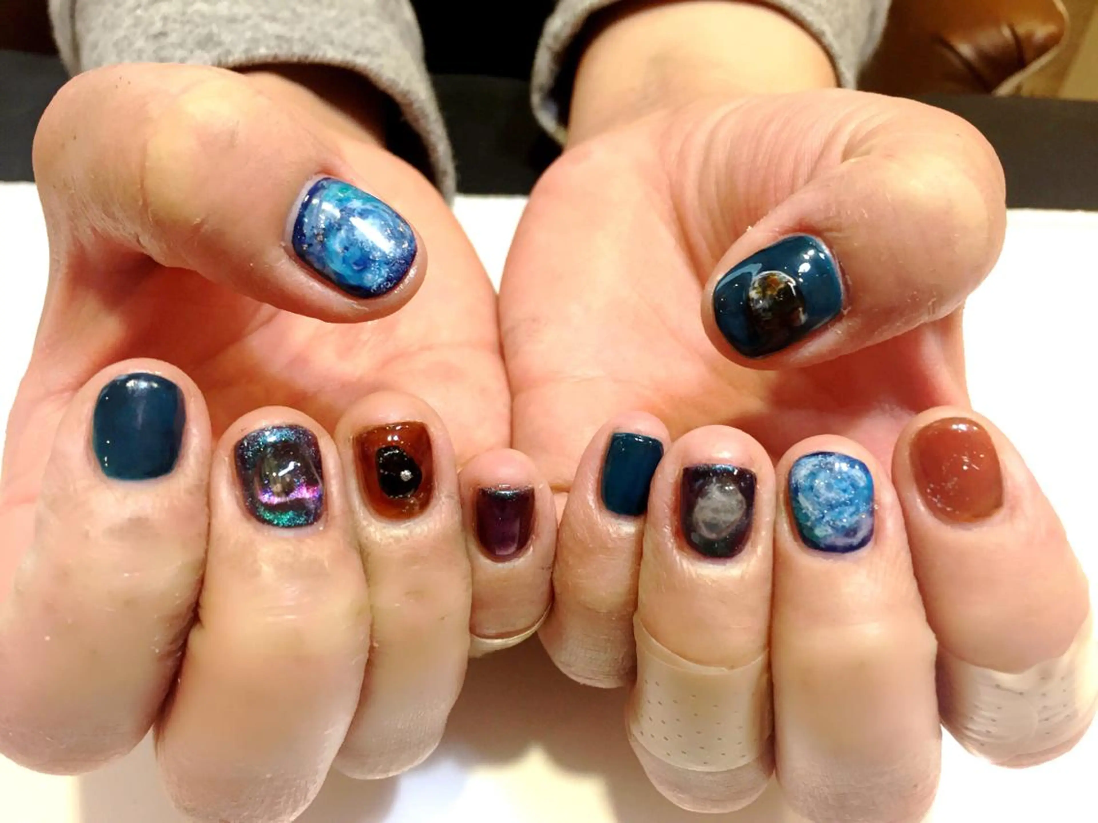 ネイル nail atelier AMBER所属・saori .の眉毛・アイブロウイメージ