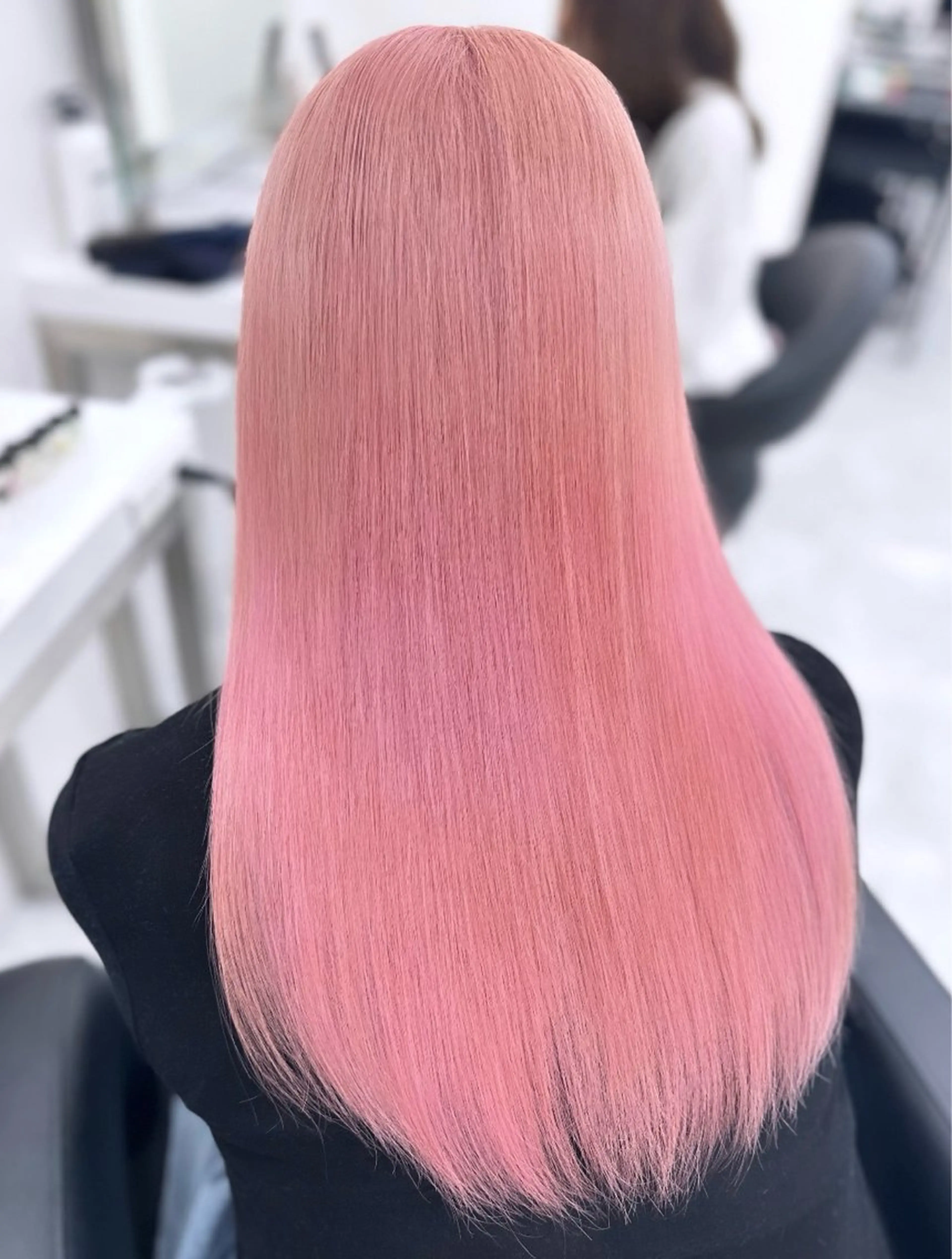 ロング カラー ヘアアレンジ カット ヘアカラー トリートメント 艶カラー/ハイトーン /レイヤーカットのヘアスタイル