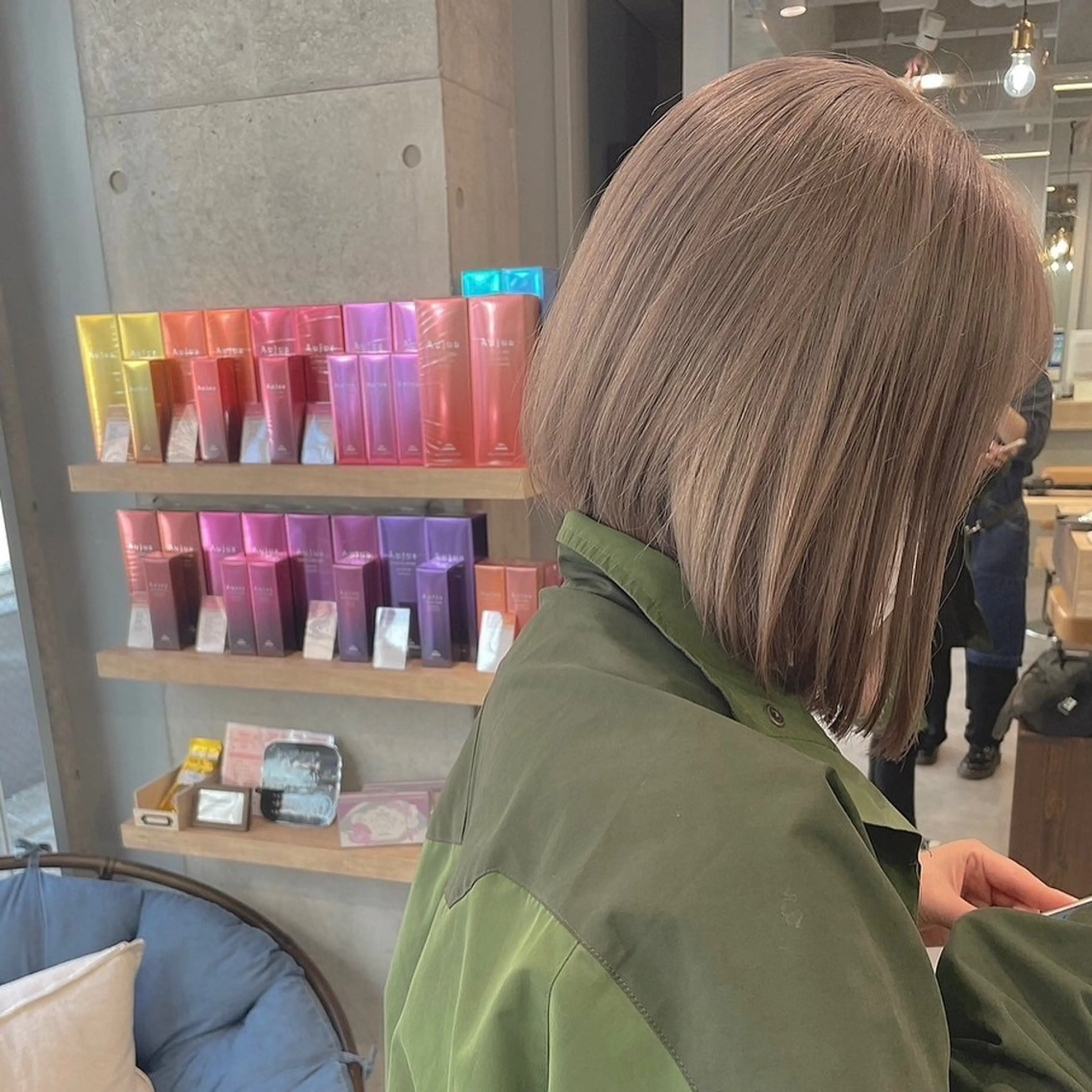 ショート ユイナ 🕊NaVI ベージュ/透明感のヘアスタイル