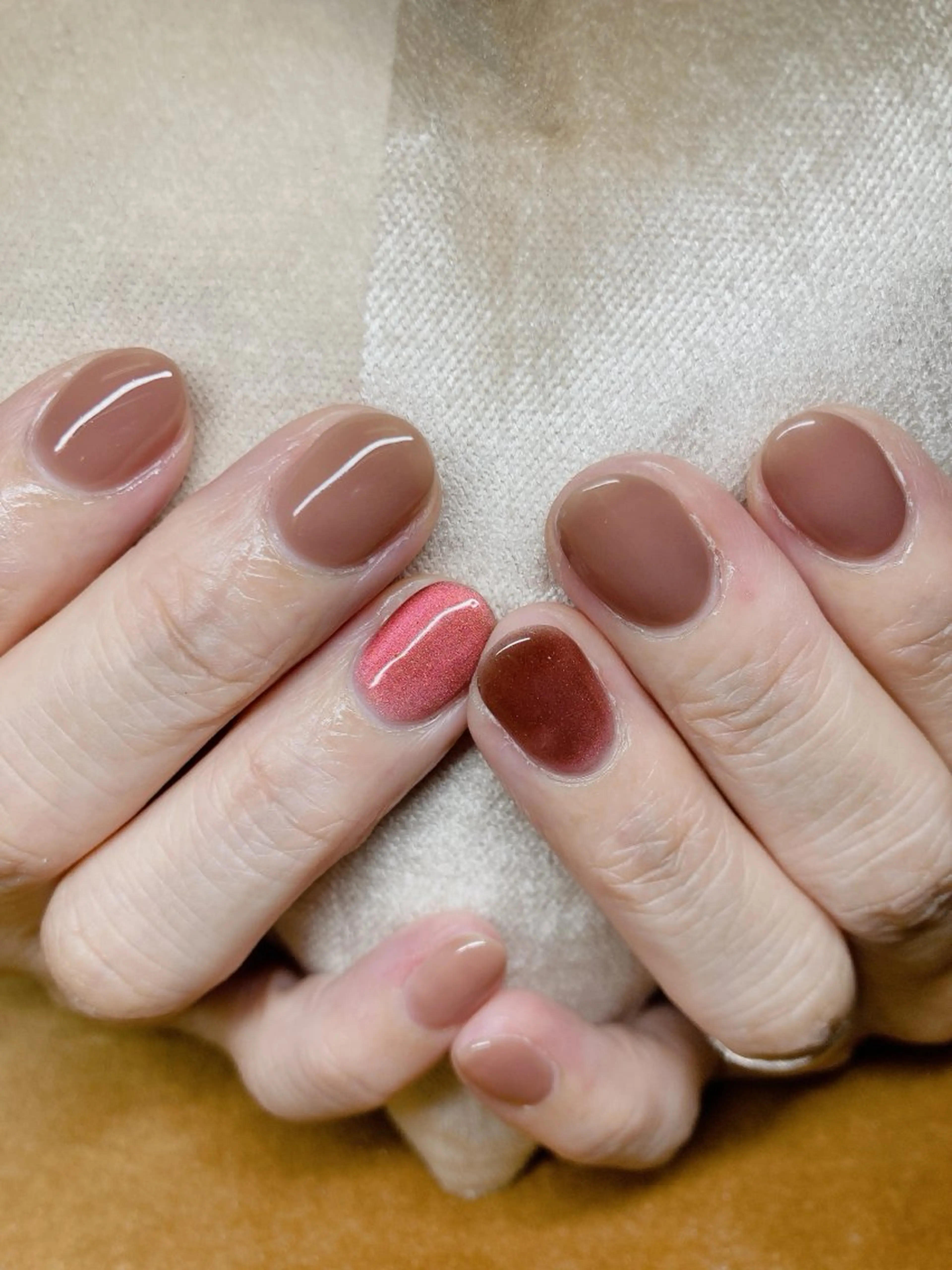 ネイル ECLAT エクラ所属・寺山 千鶴のネイルデザイン