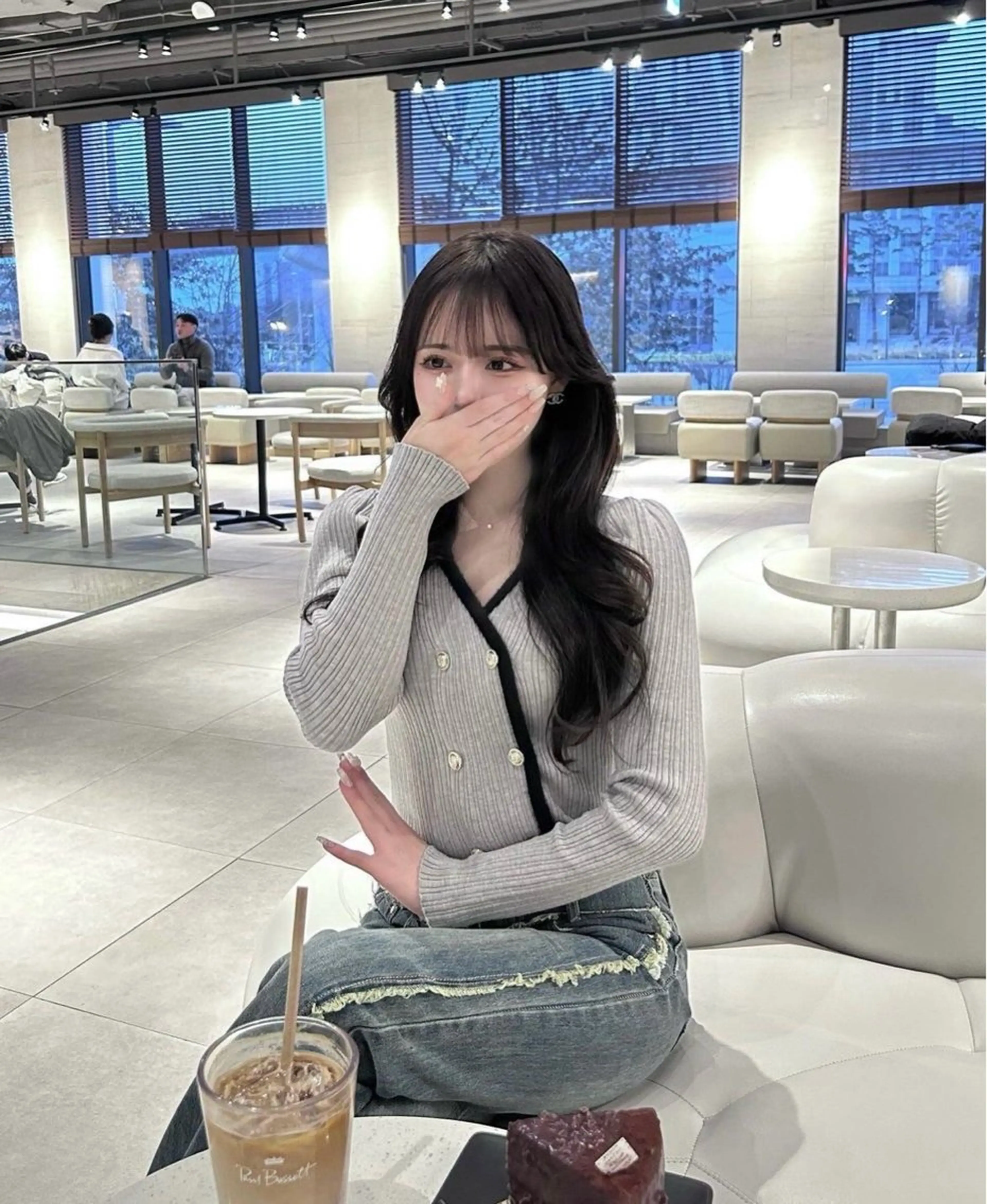 ロング カラー カット ヘアカラー トリートメント 莉乃/縮毛矯正/髪質 改善/艶カラーのヘアスタイル