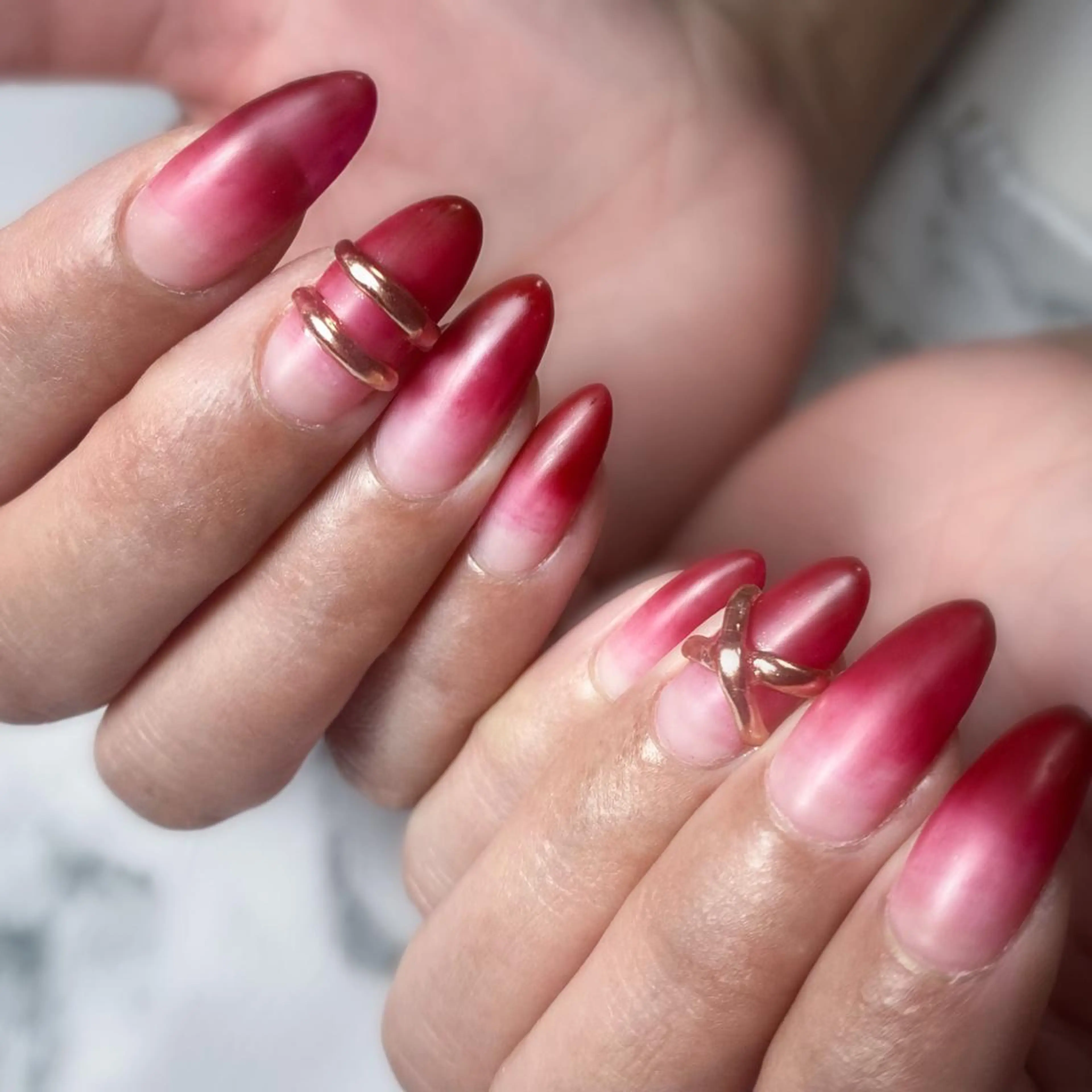 ネイル ボルドー &.nail/ ニュアンス/持込み可のネイルデザイン