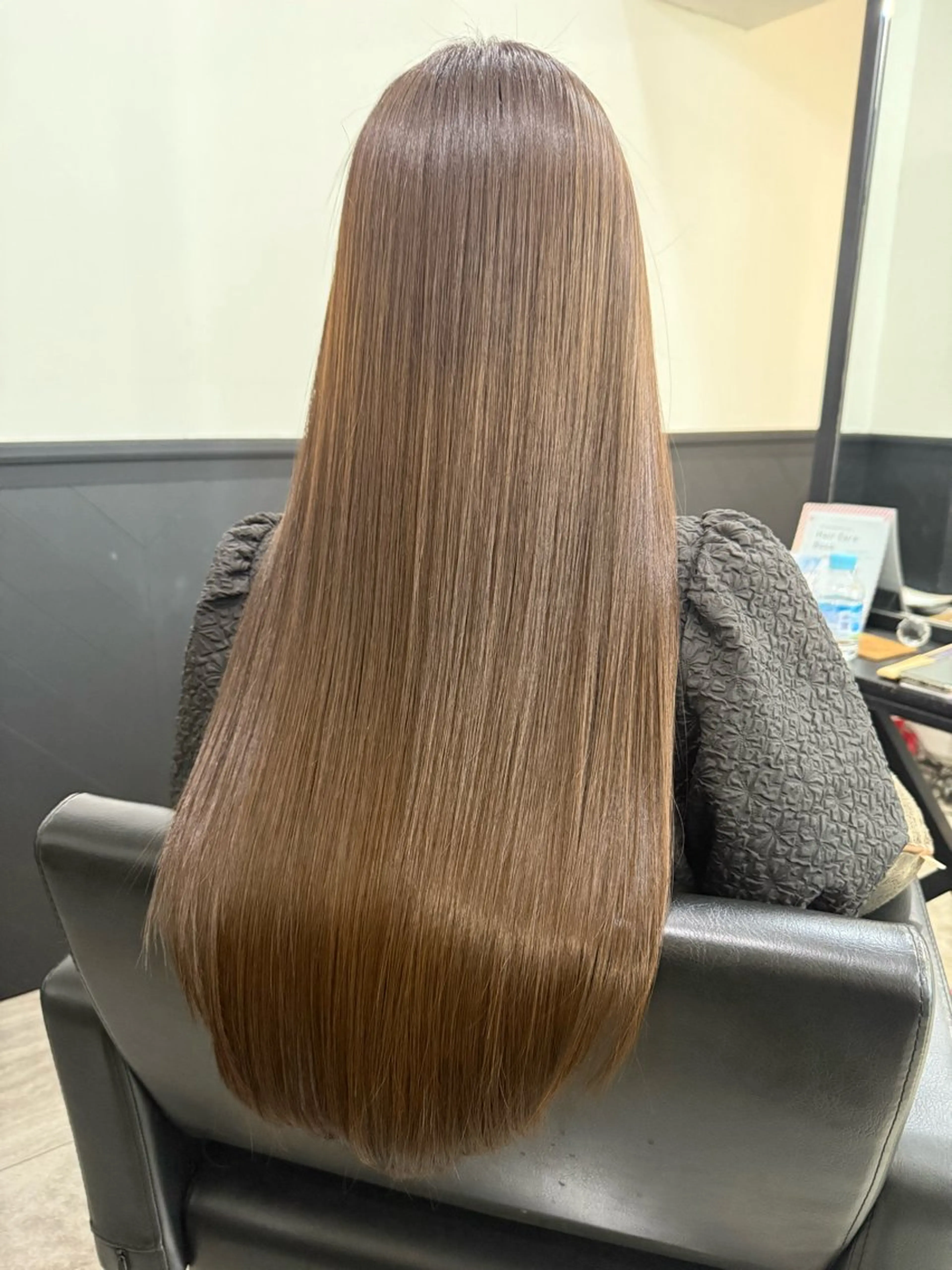 【💎人気No.2 平日限定💎】💇‍♀️カット + 🎨イルミナカラー + 🌟オージュアTR💰11,000円の写真