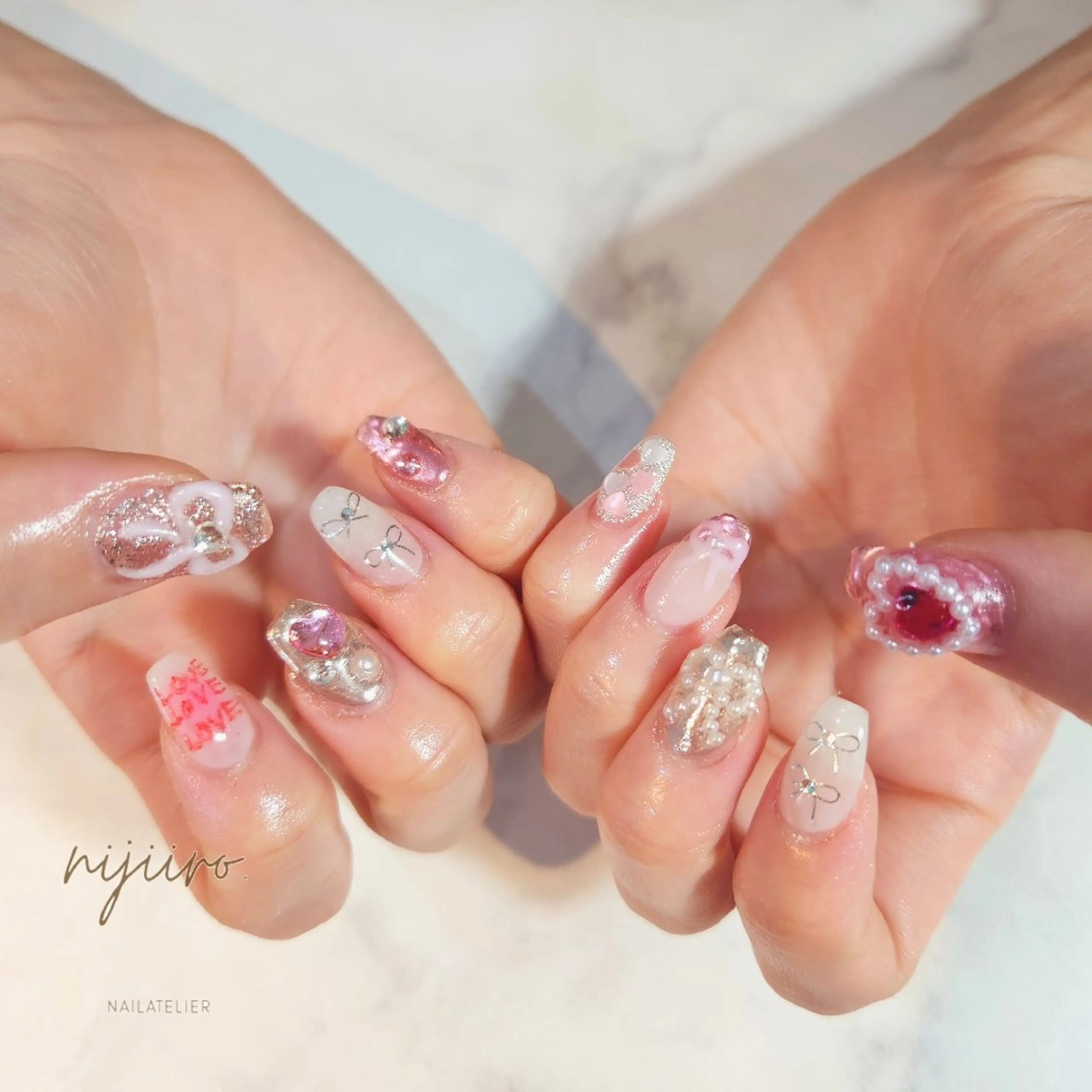 ネイル ハンドネイル nailatelier nijiiro.所属・nijiiro🌈 サトウのネイルデザイン