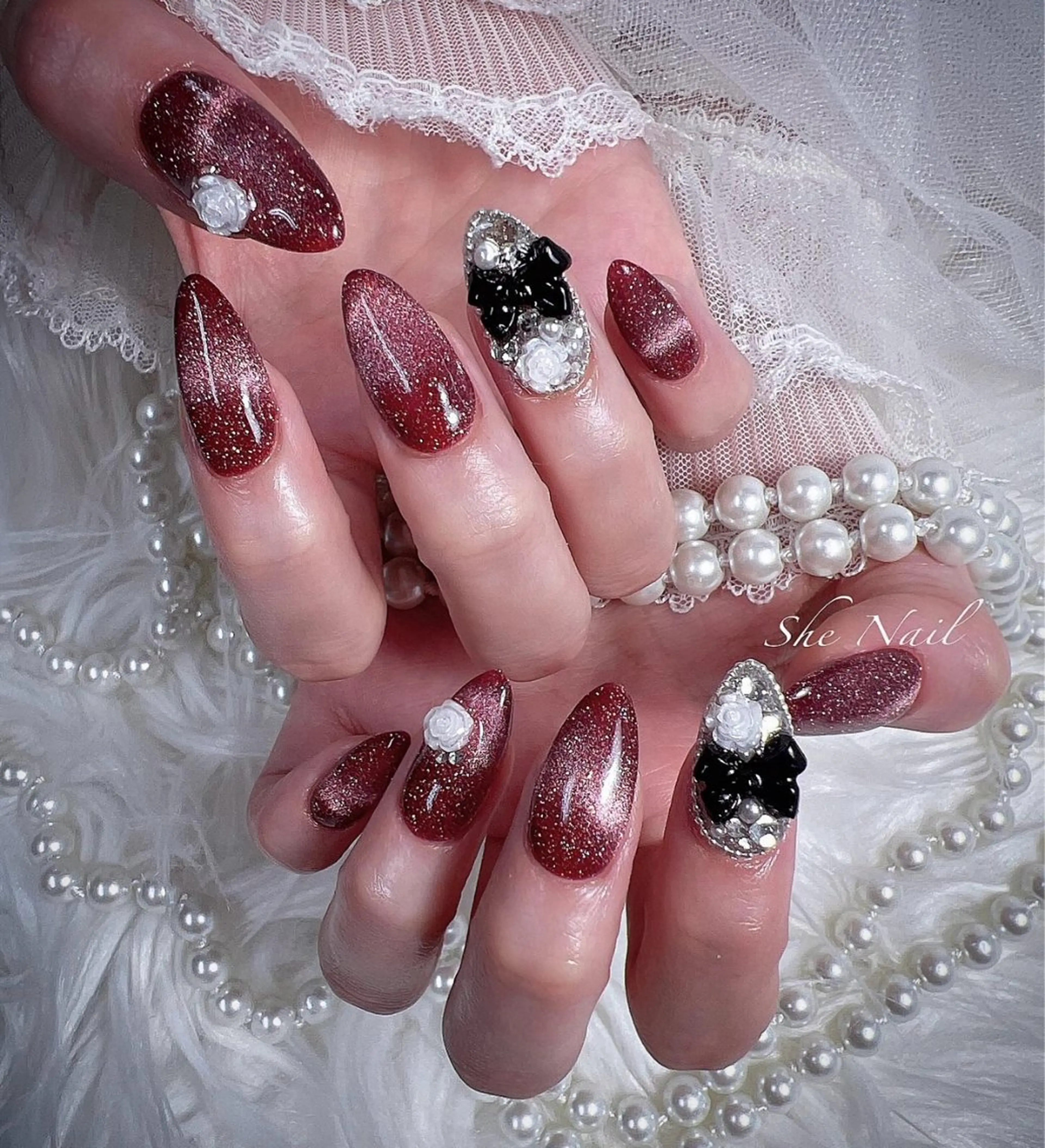 ネイル チークネイル ドット 長さ出し マグネットネイル 持ち込み ハンドネイル She   Nail所属・ISA_ BELLAのネイルデザイン